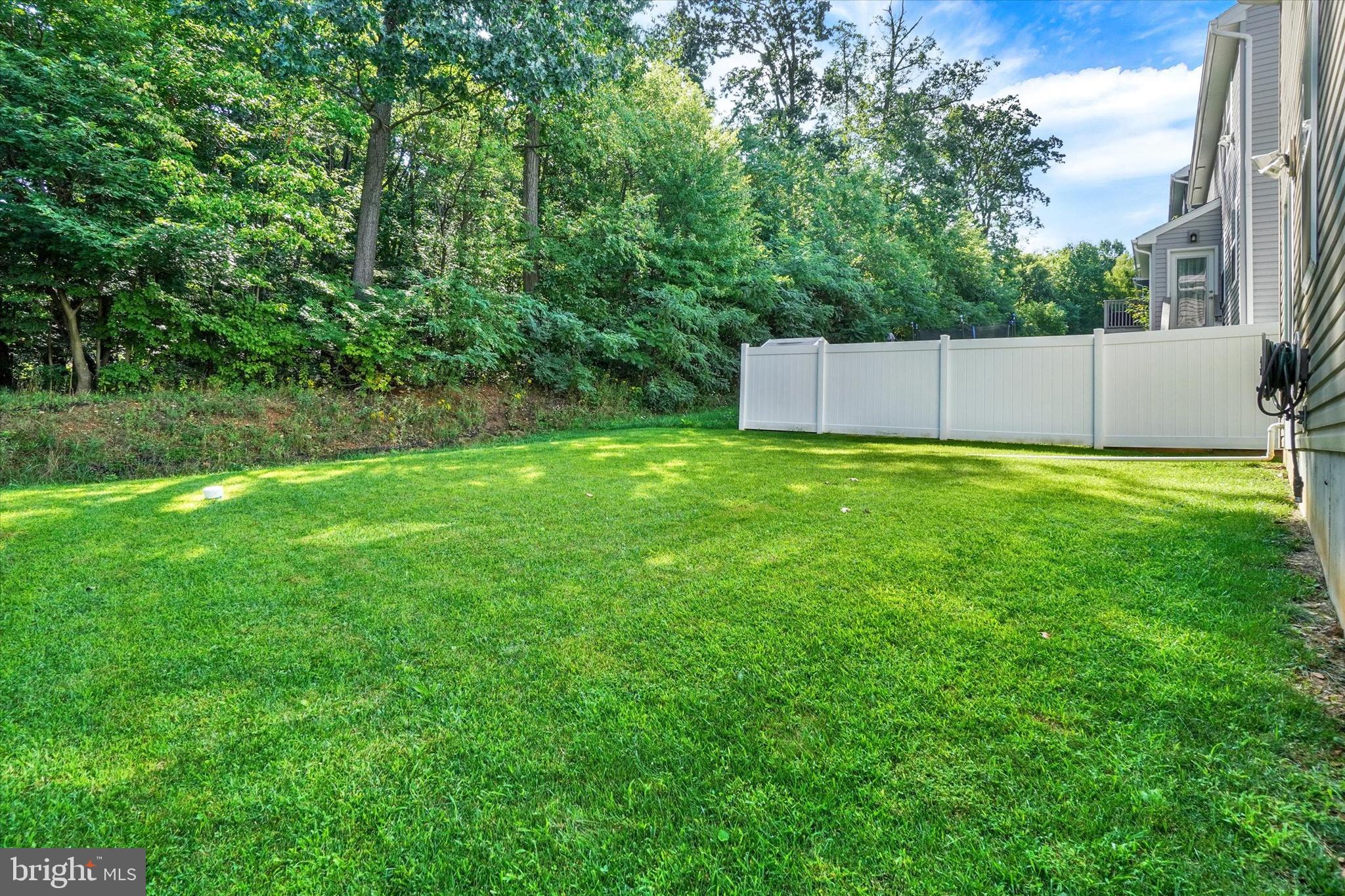 135 Sunbury Way, Red Lion, PA 17356 photo