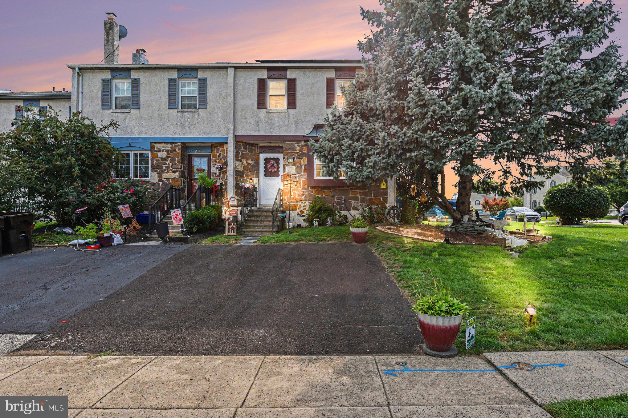 2496 Dragon Cir, West Norriton, PA 19403