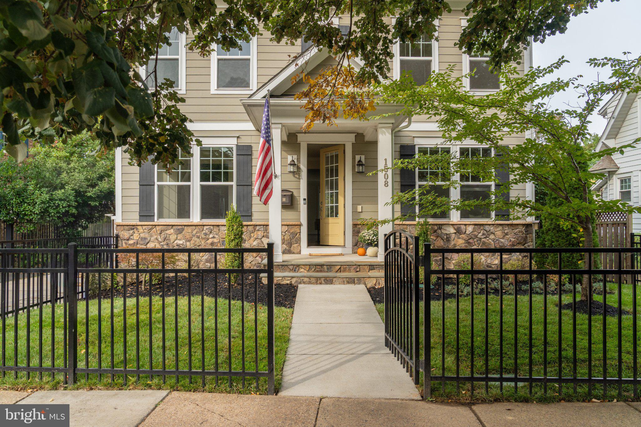 1508 N Highland St, Arlington, VA 22201 photo