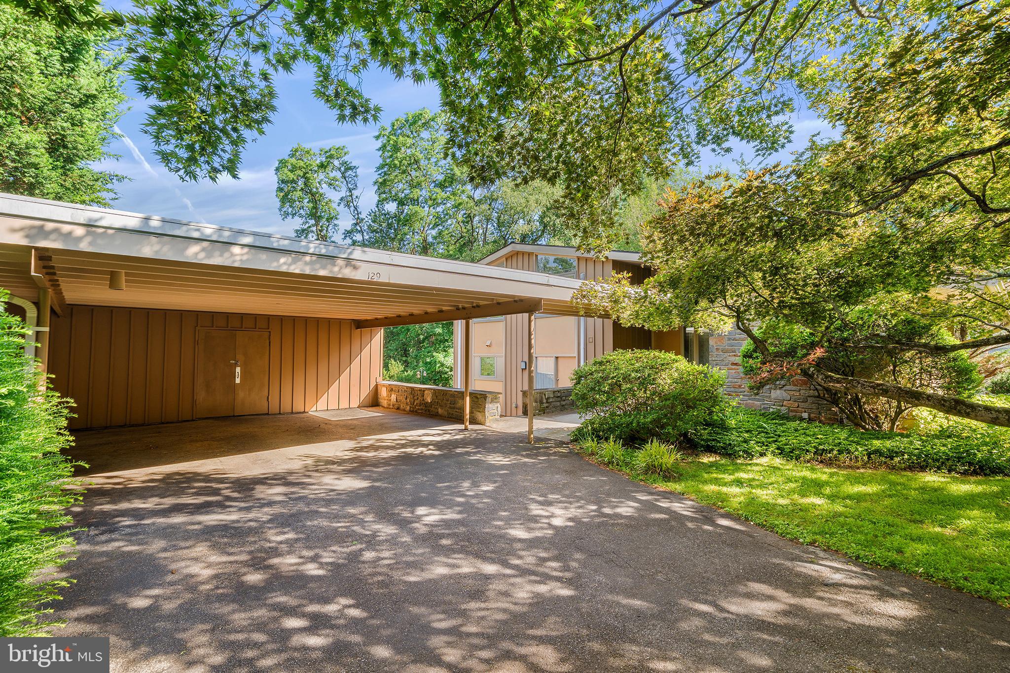 129 Locust Grove Rd, Bryn Mawr, PA 19010
