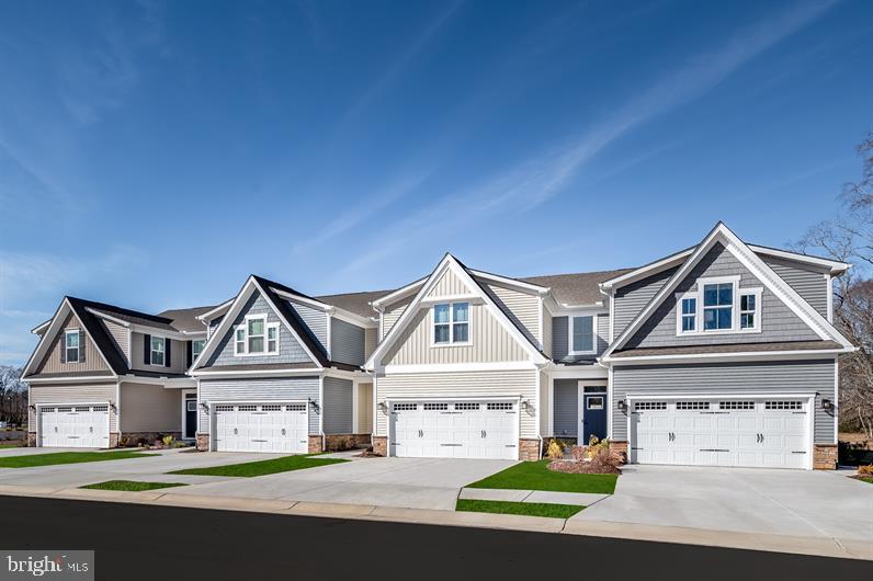 656 Jack Nicholas Cir, York, PA 17403