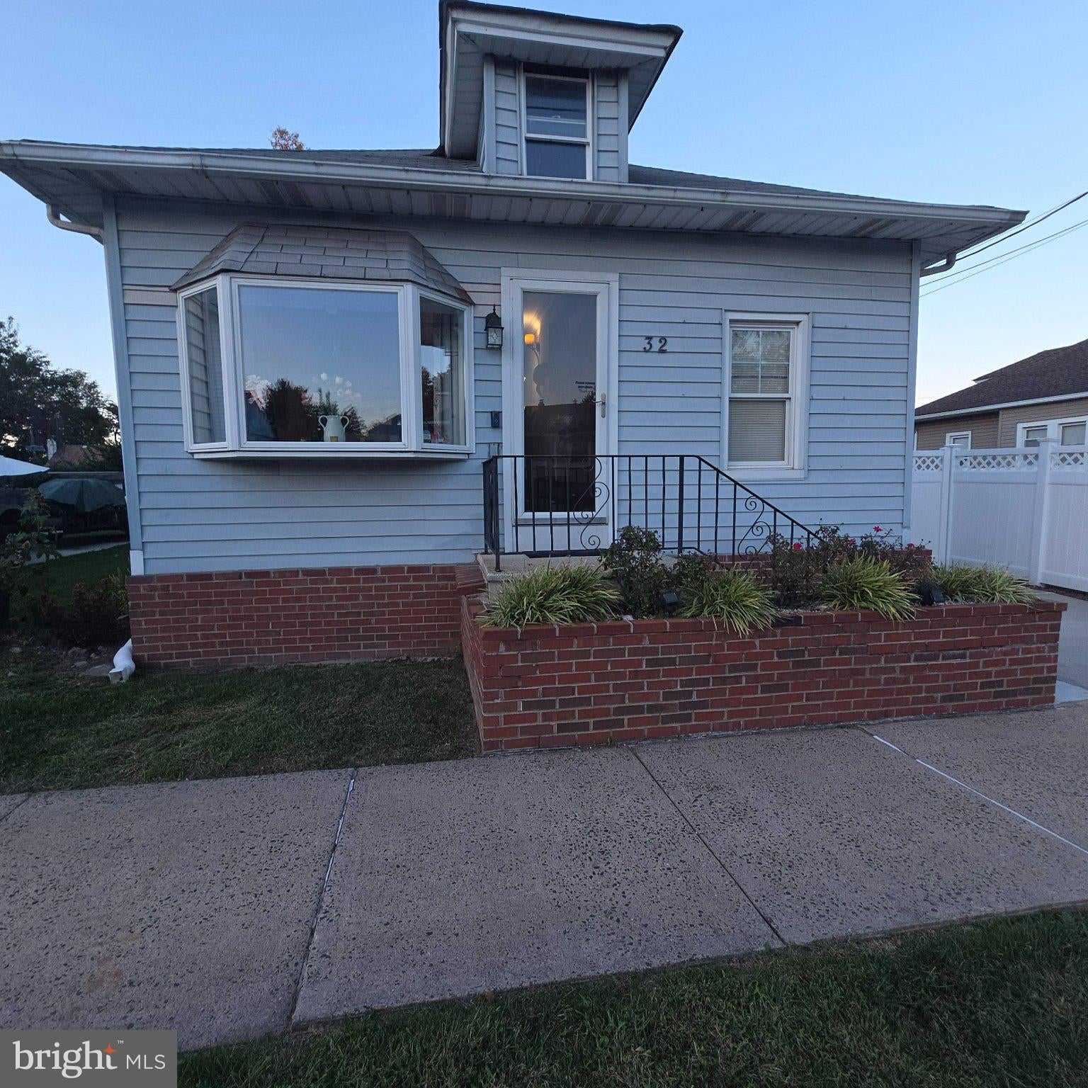 32 3rd Ave, Hamilton Township, NJ 08619 photo