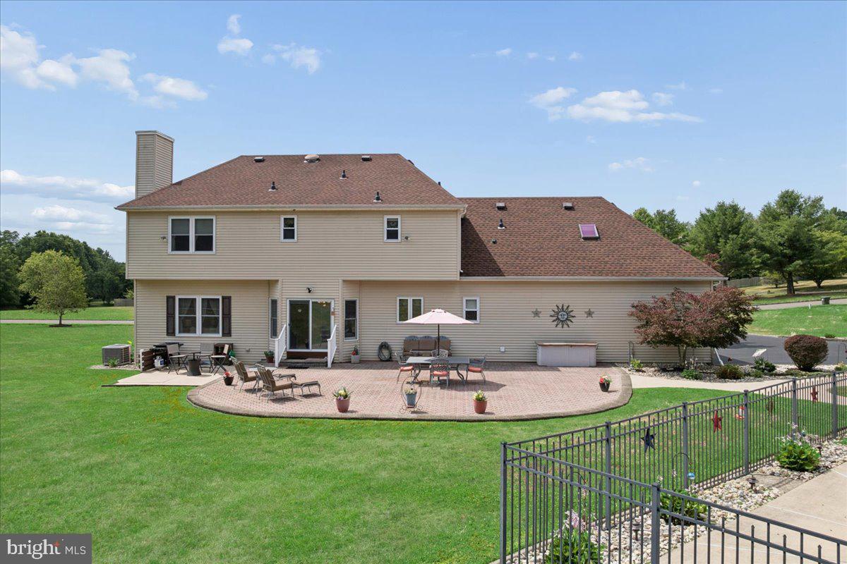 5 Hartnett Way, Millstone Twp, NJ 08510 photo