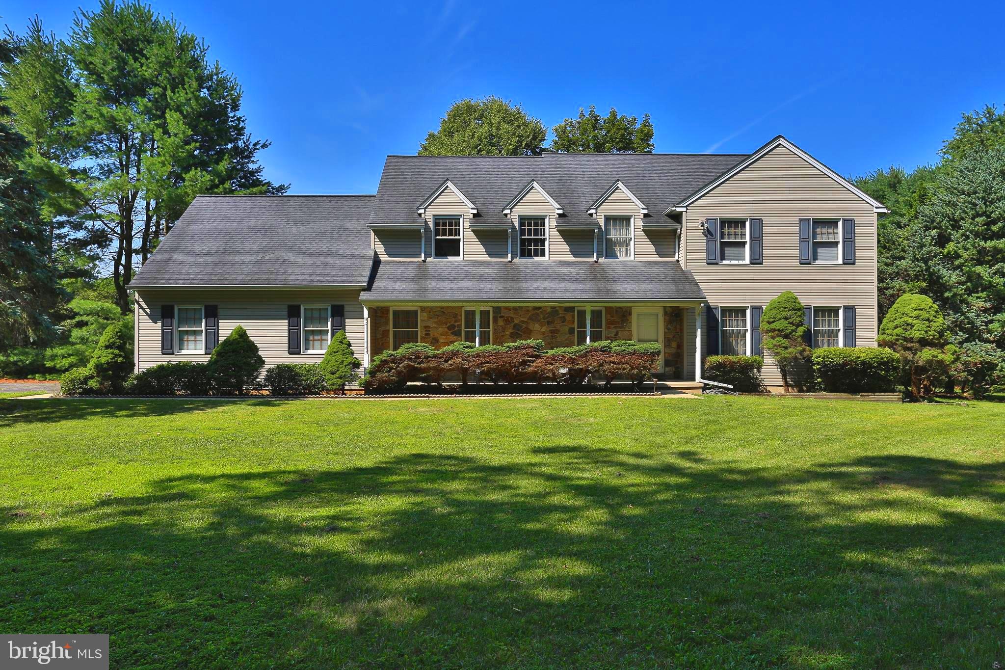 2050 Miller Rd, Pennsburg, PA 18073