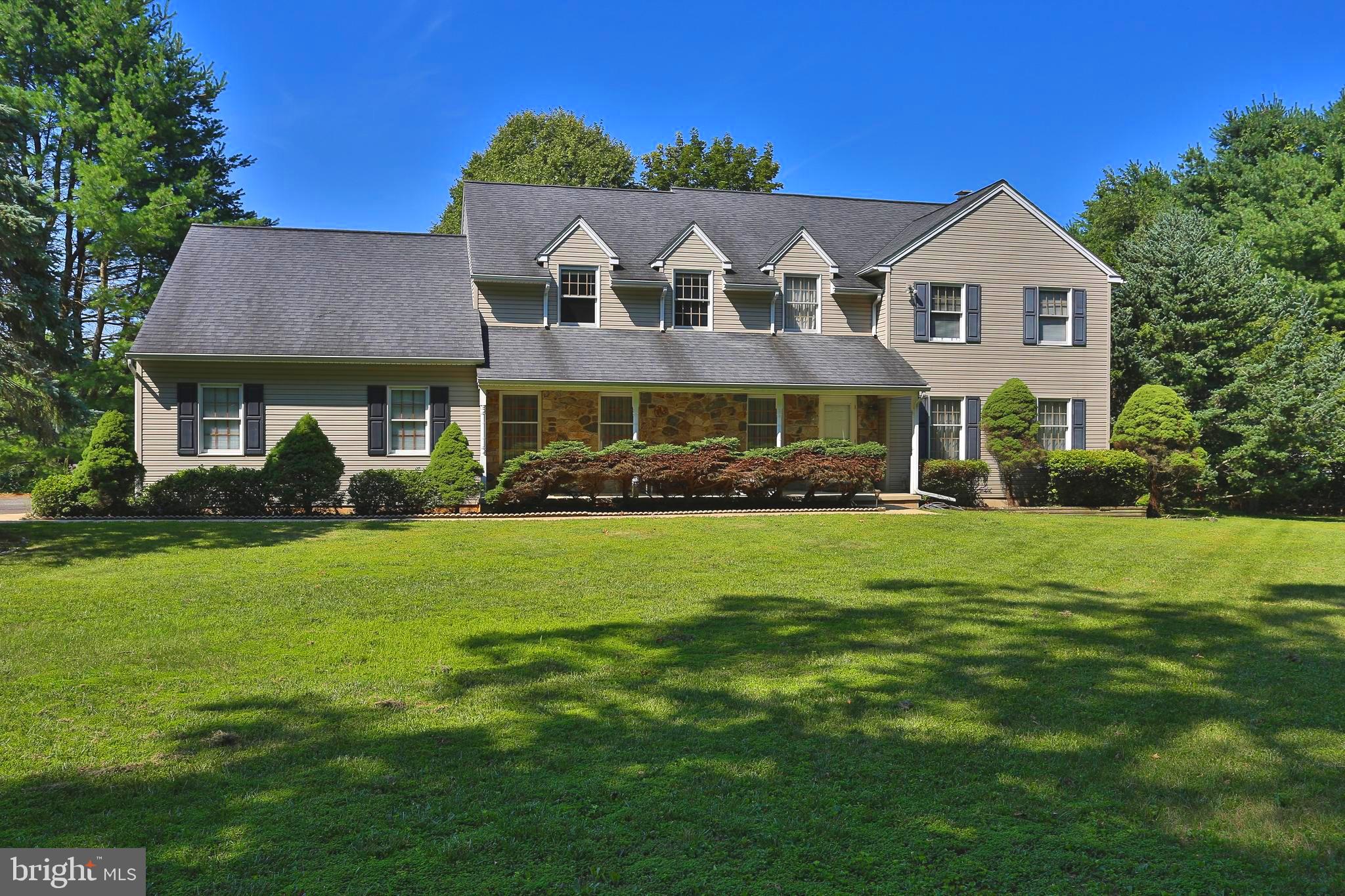 2050 Miller Rd, Pennsburg, PA 18073 photo