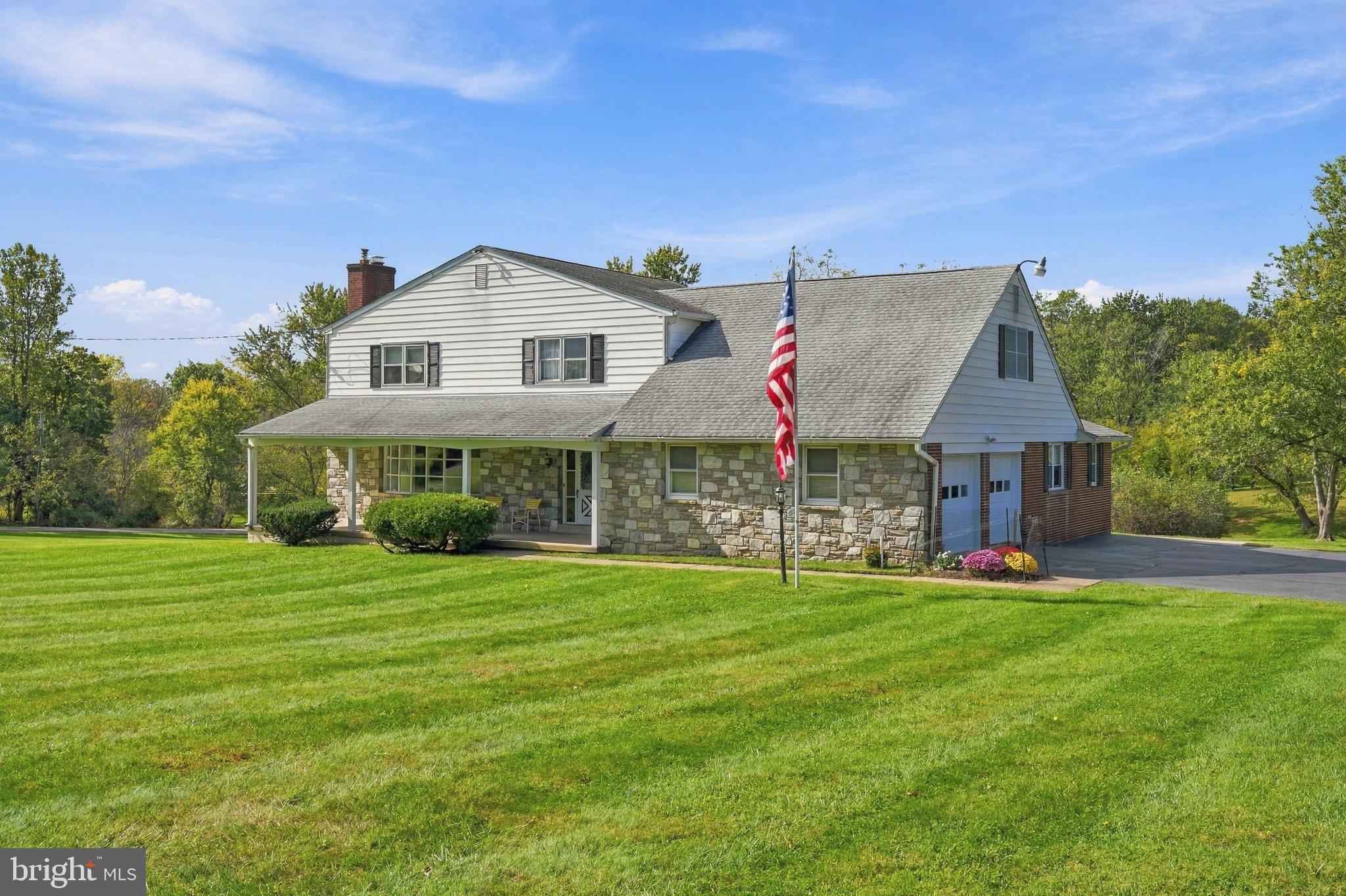 1680 Bridle Path Dr, Lansdale, PA 19446