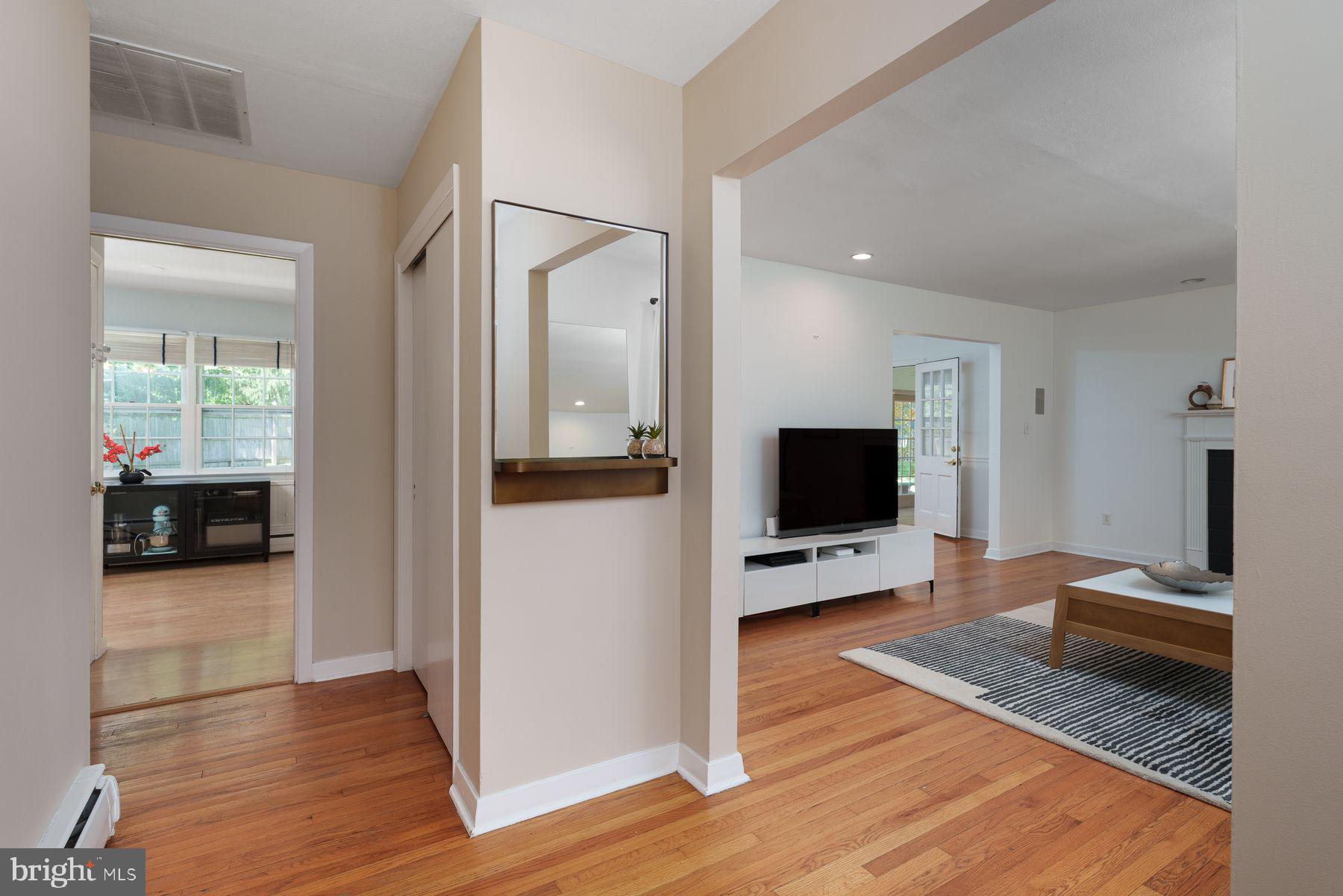 4 Manor Ave, Princeton, NJ 08540 photo