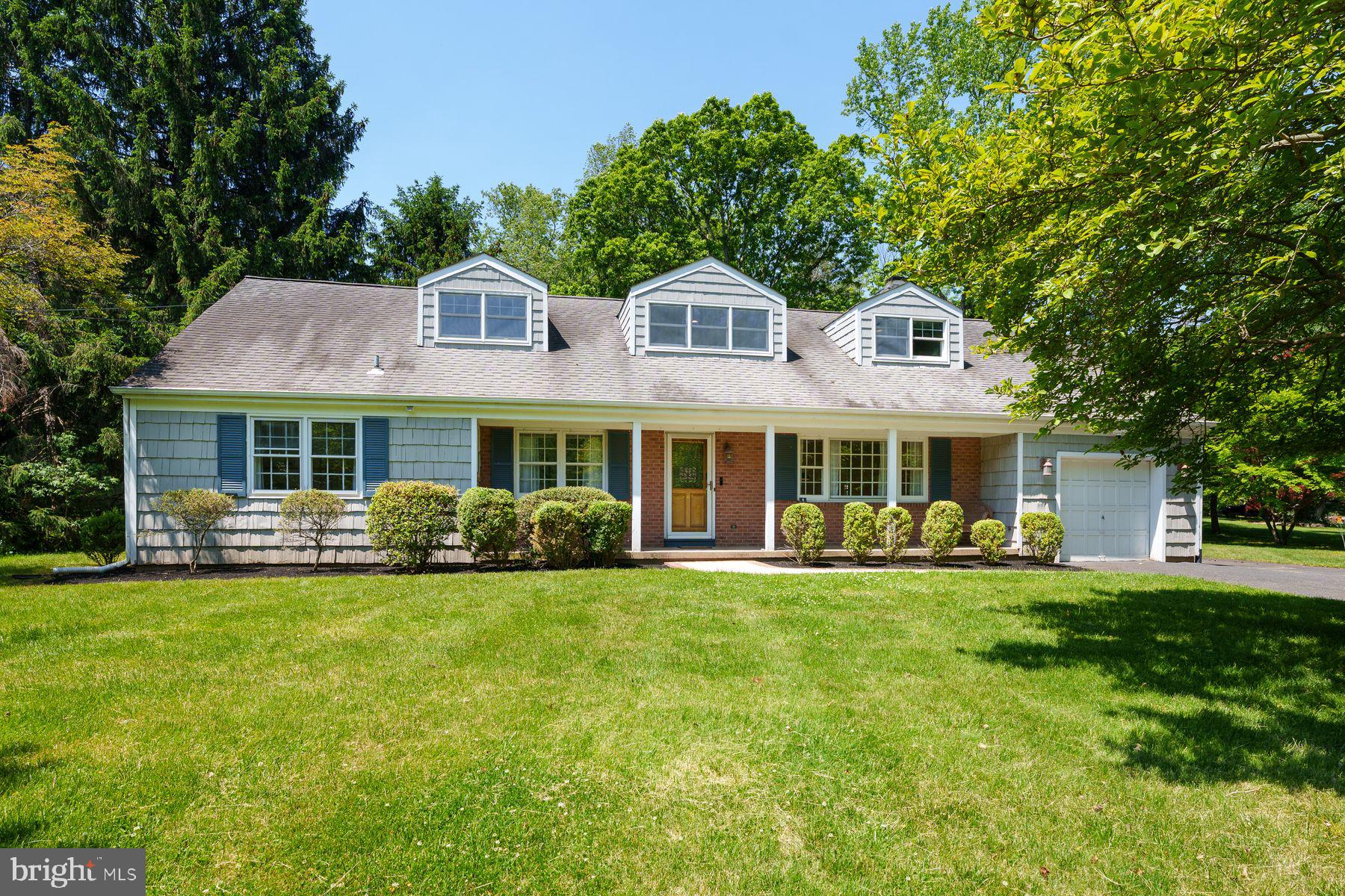 4 Manor Ave, Princeton, NJ 08540
