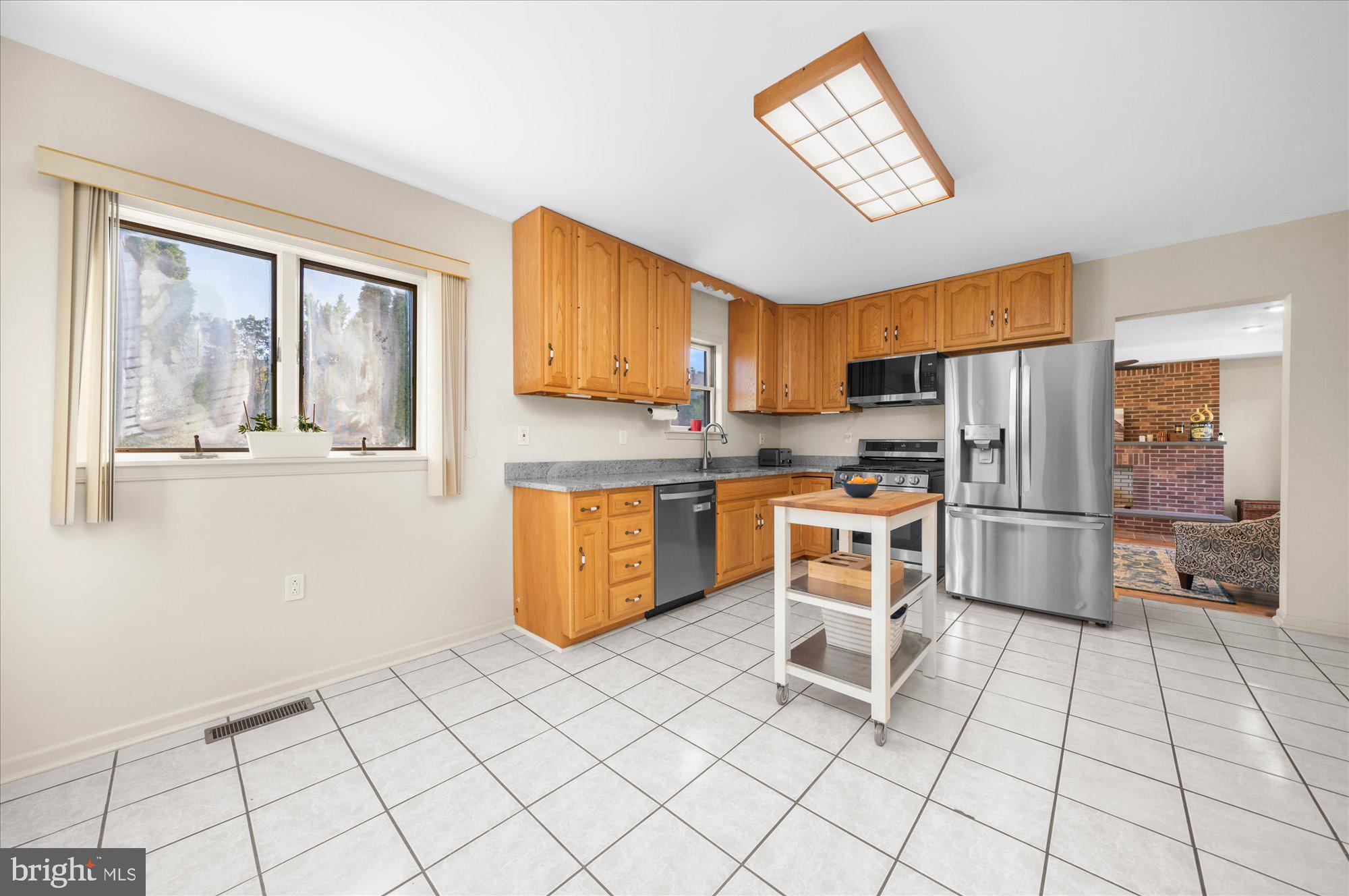 735 E Township Line Rd, Blue Bell, PA 19422 photo