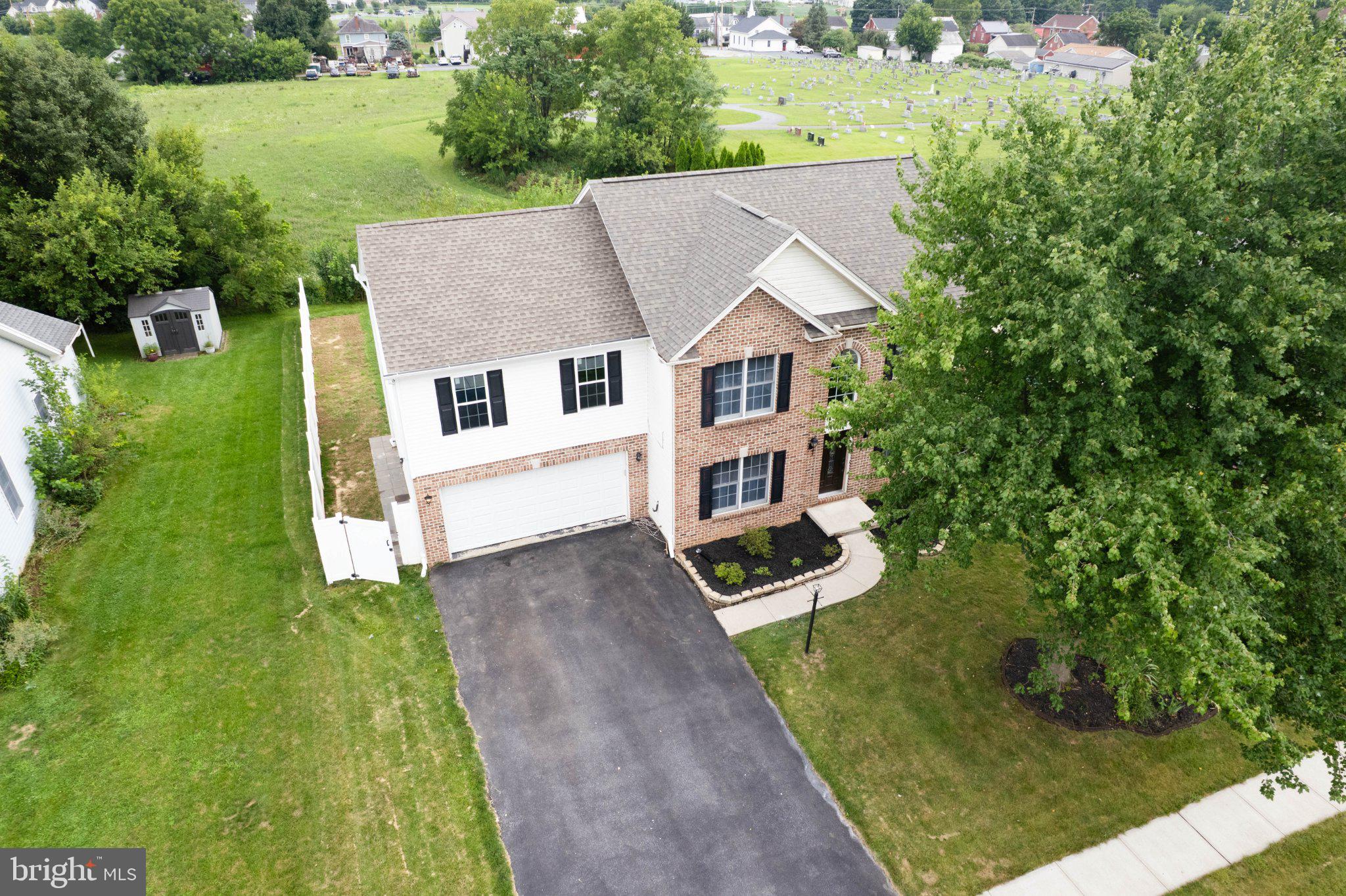 446 Farm Rd, Palmyra, PA 17078 photo