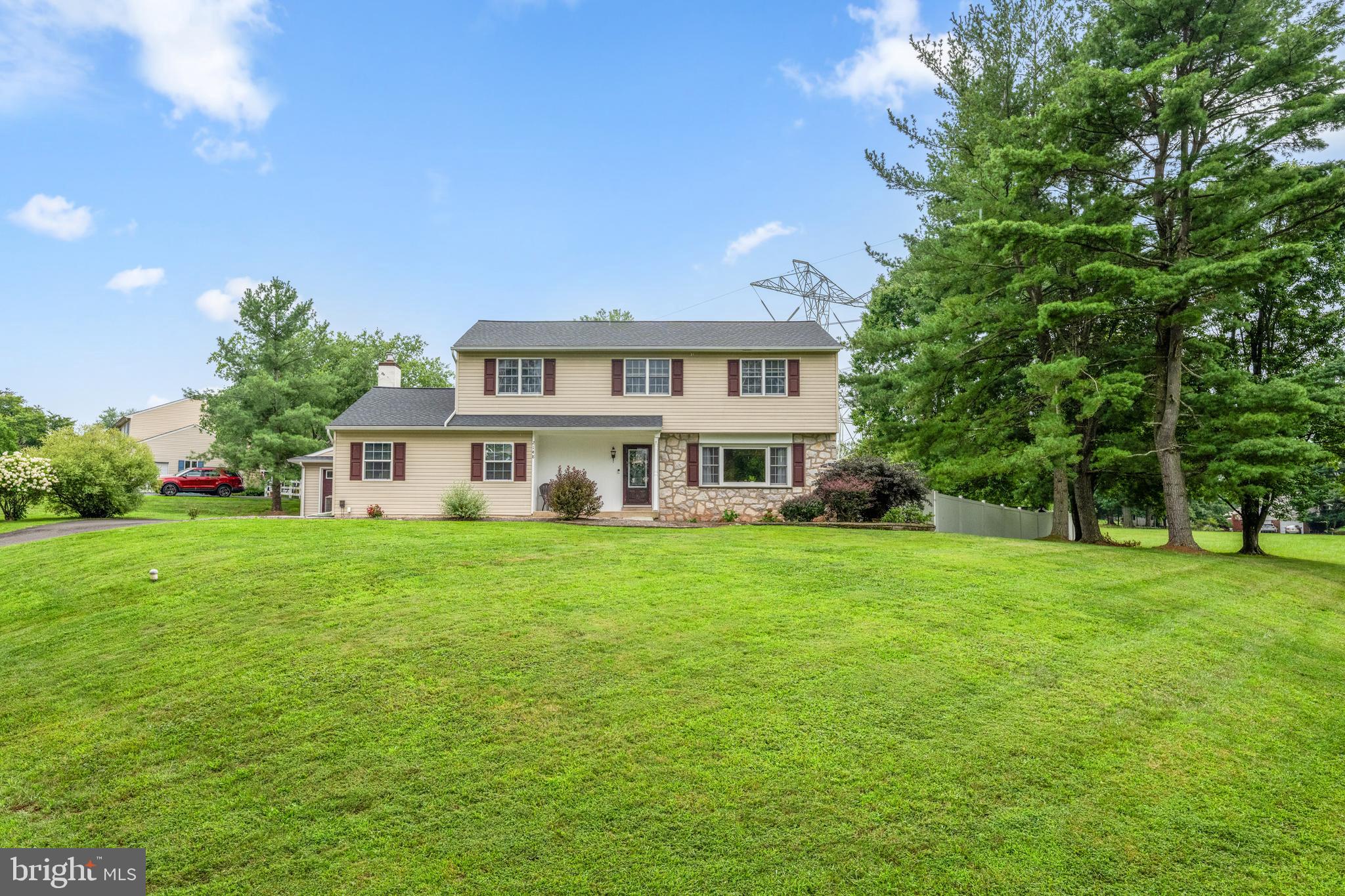 2148 Pheasant Hill Rd, Lansdale, PA 19446 photo