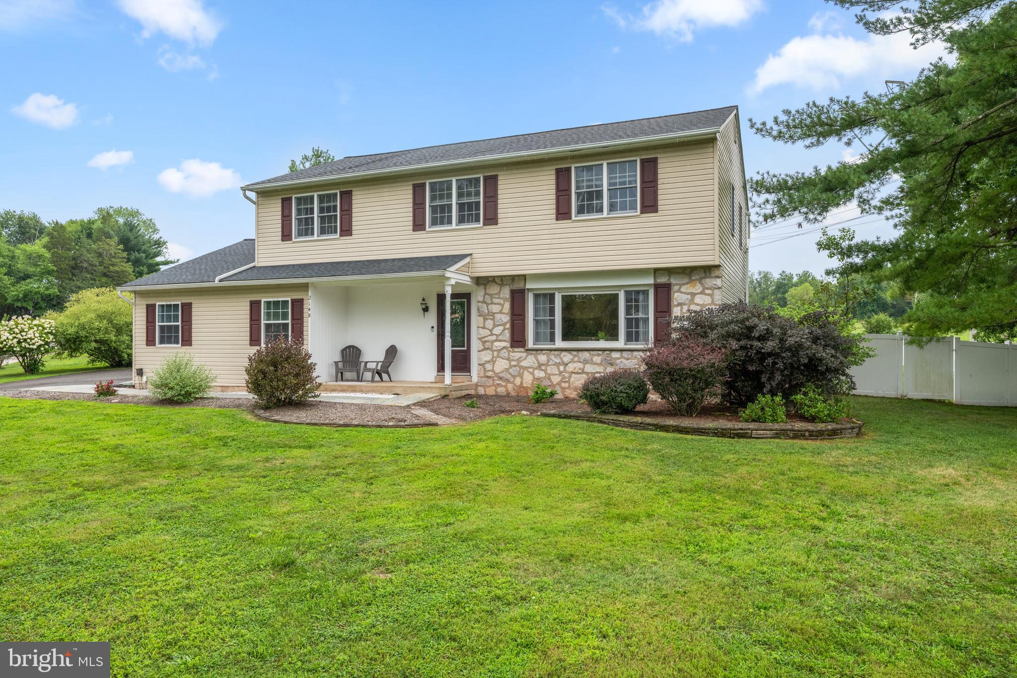 2148 Pheasant Hill Rd, Lansdale, PA 19446 photo