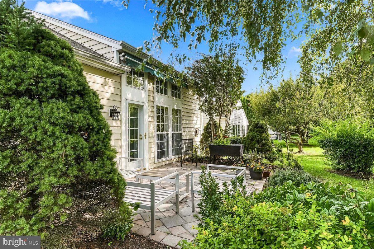219 Katsura Dr, Kennett Square, PA 19348 photo
