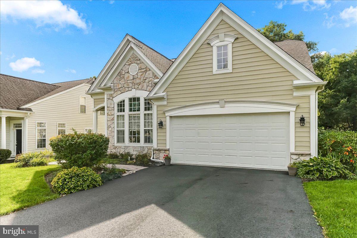 219 Katsura Dr, Kennett Square, PA 19348 photo