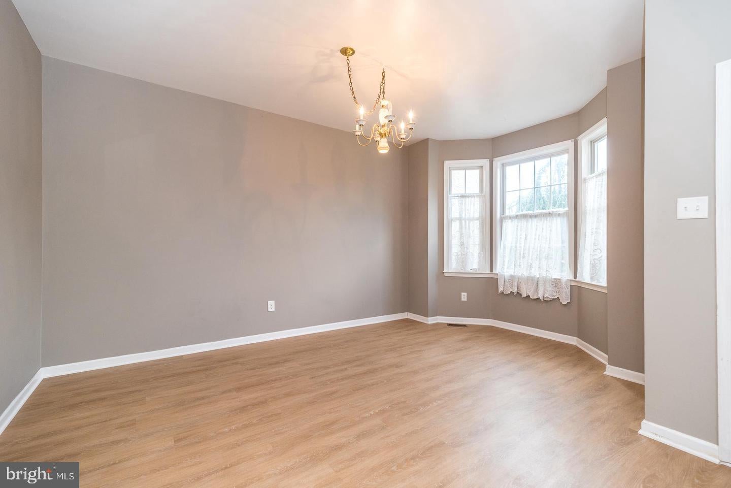 101 Oxford Ct #143, Ambler, PA 19002 photo