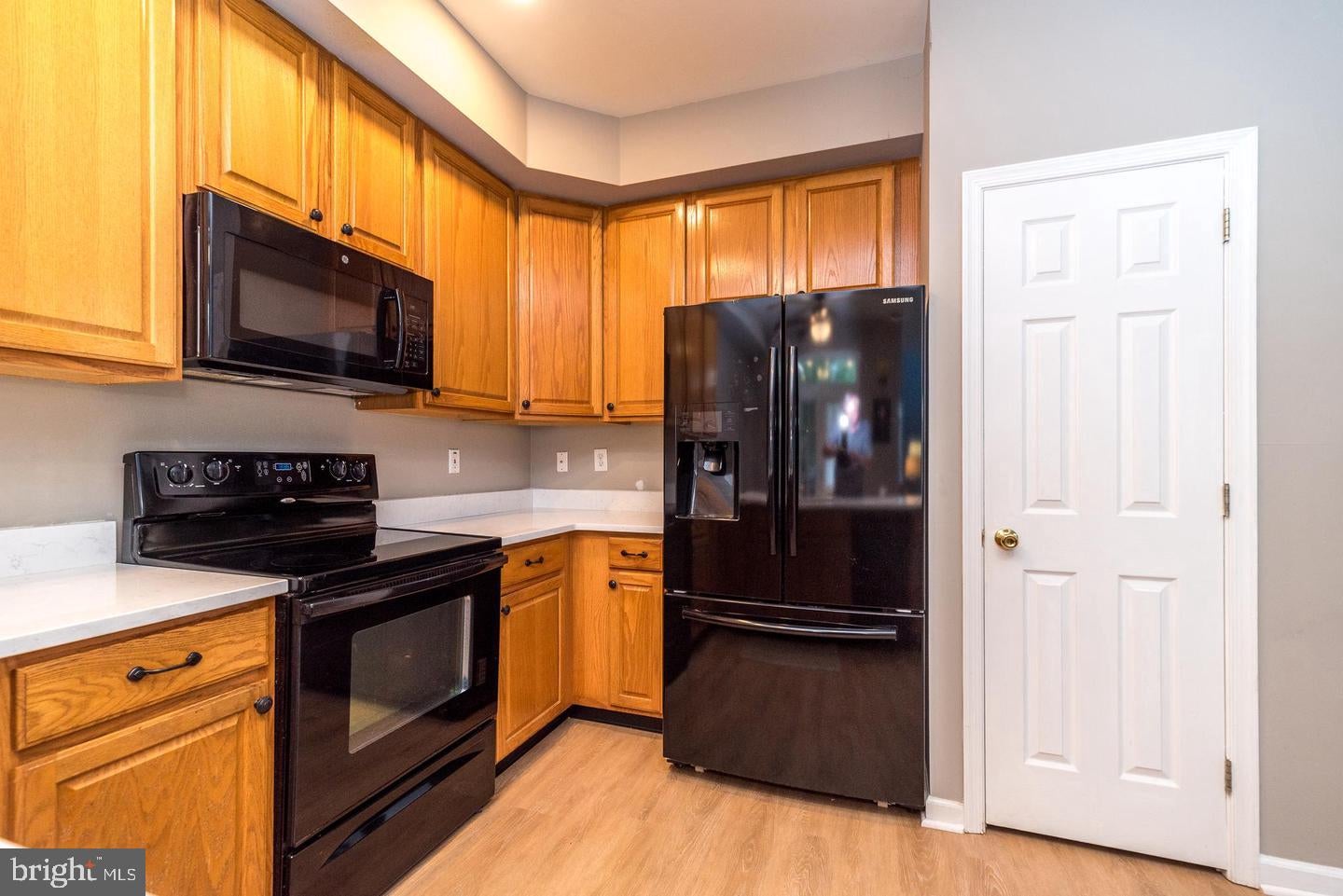 101 Oxford Ct #143, Ambler, PA 19002 photo