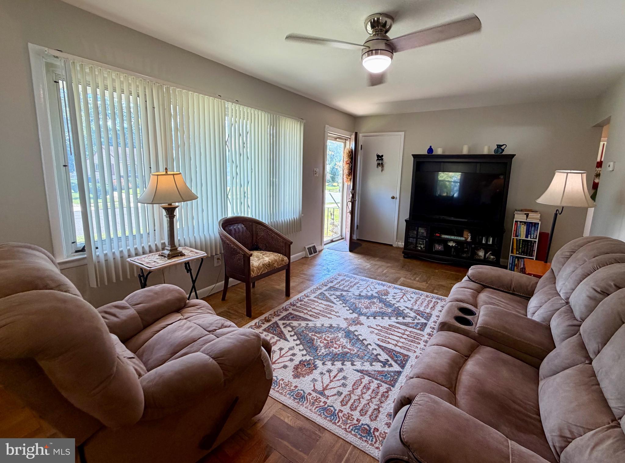 804 Burbank Dr, Somerdale, NJ 08083 photo