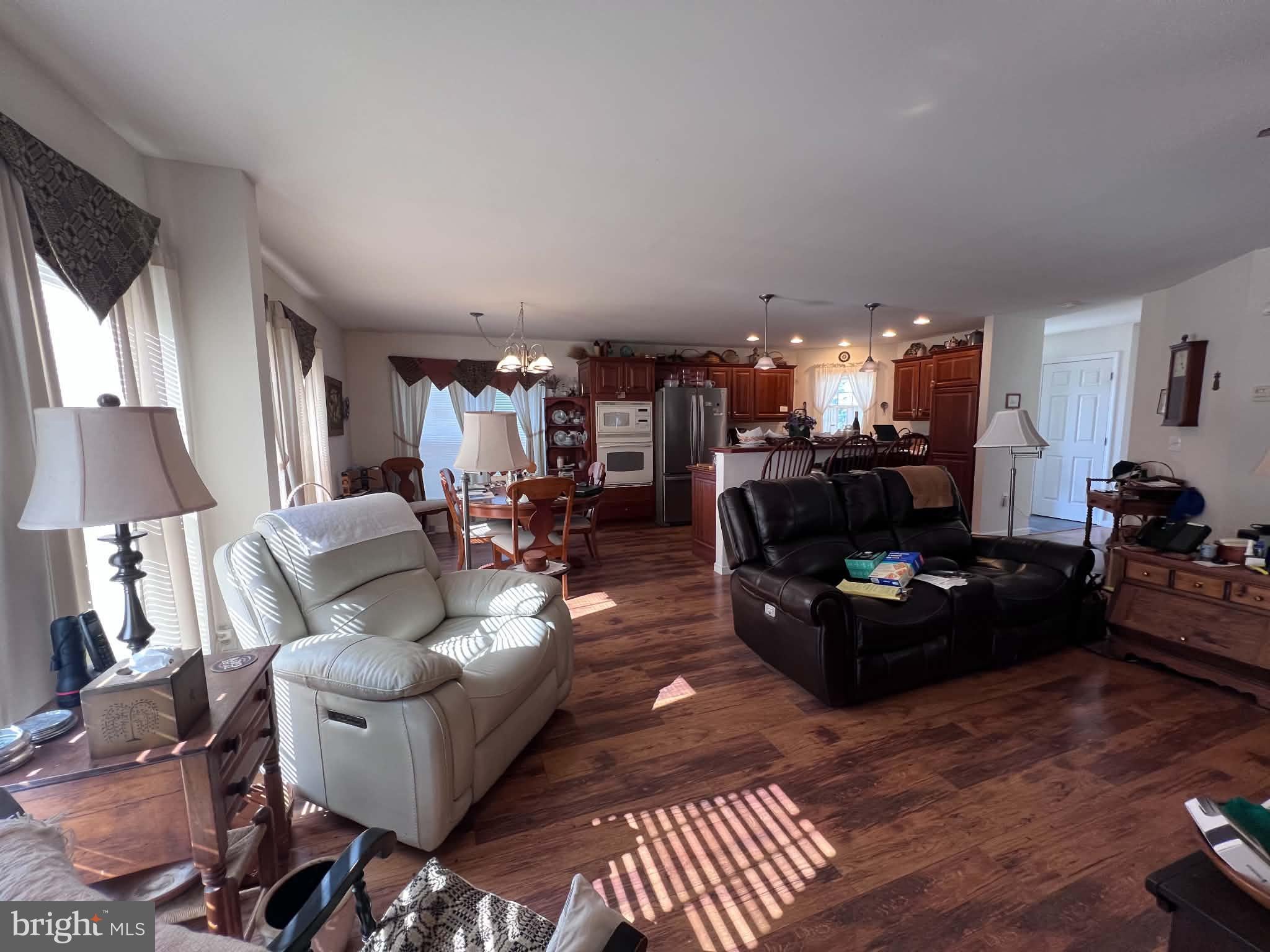 8 Madeleine Dr, Myerstown, PA 17067 photo