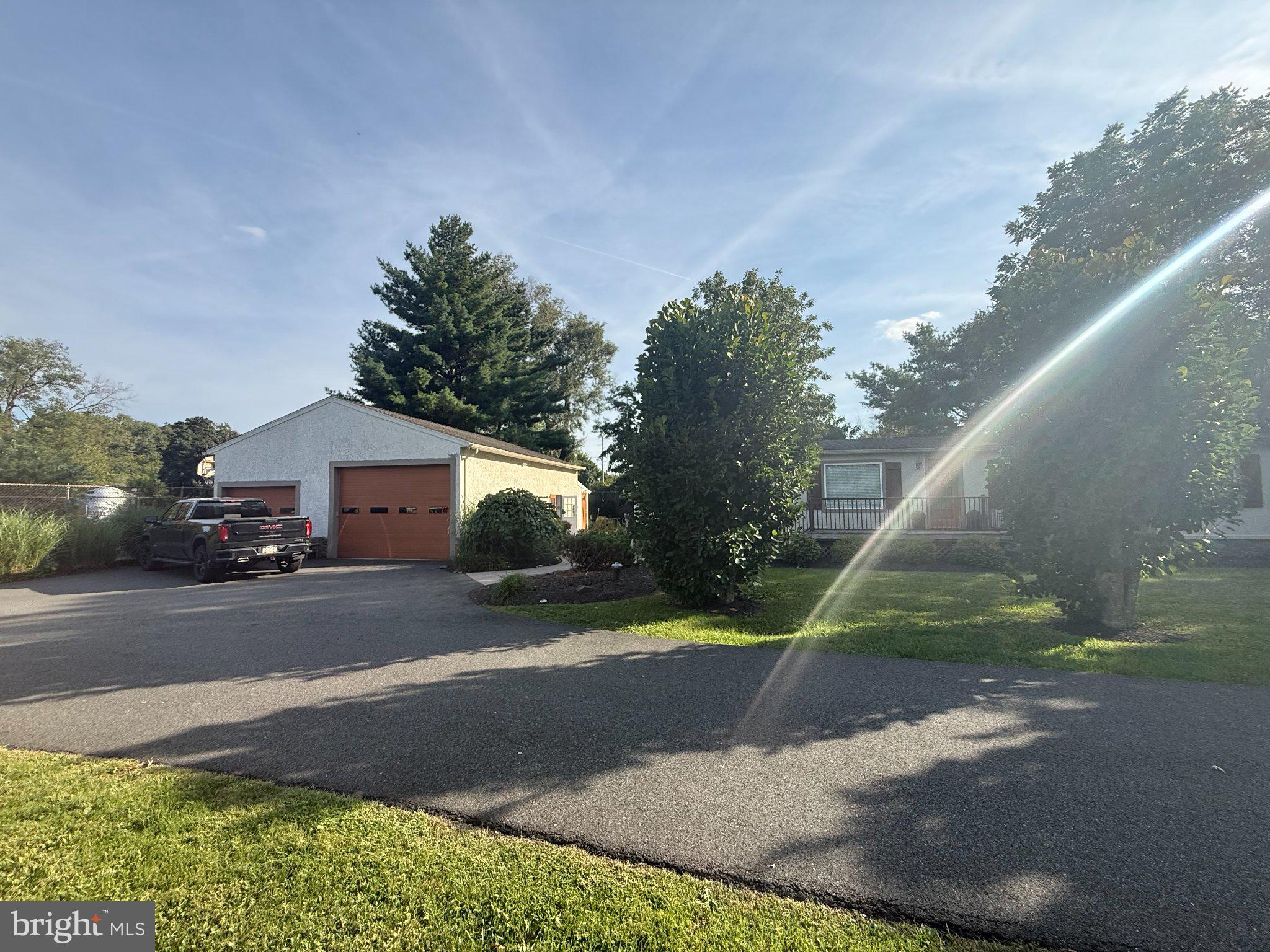 12 2nd St, Douglassville, PA 19518 photo