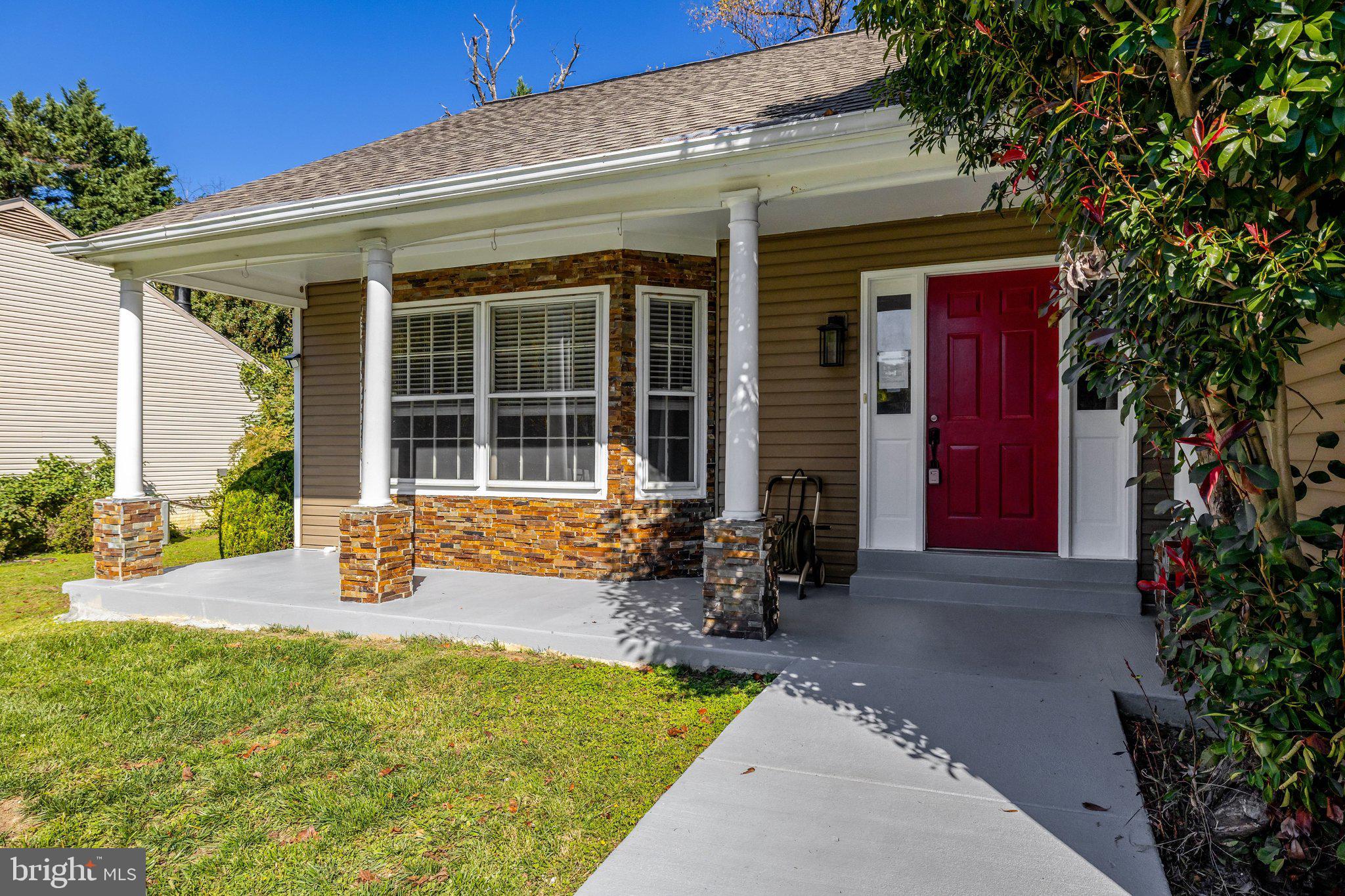 8008 Sandburg Ct, Dunn Loring, VA 22027 photo
