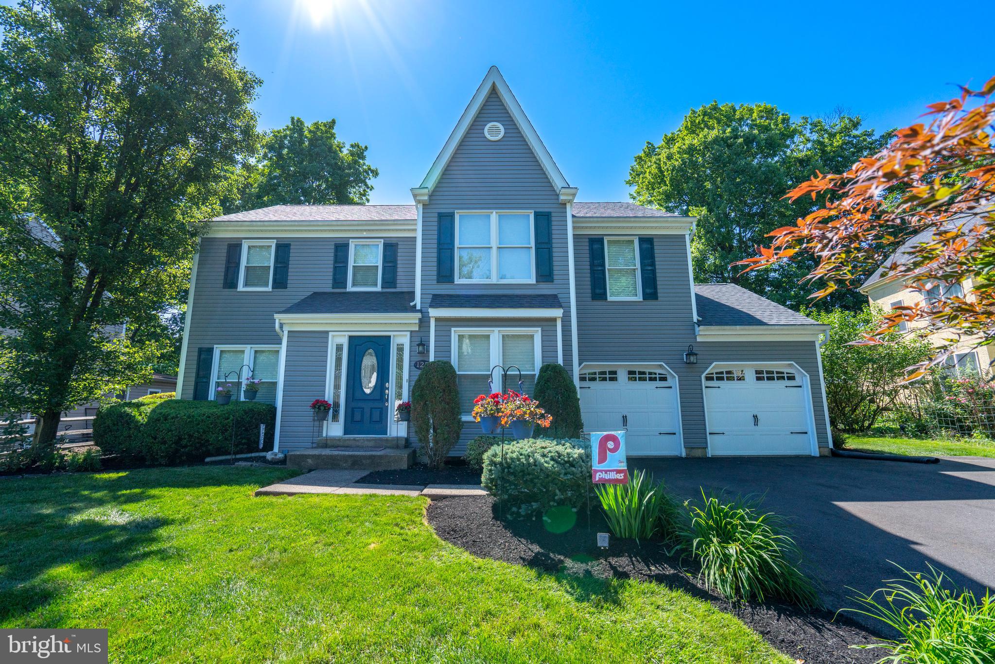 125 Runnymede Dr, Lansdale, PA 19446