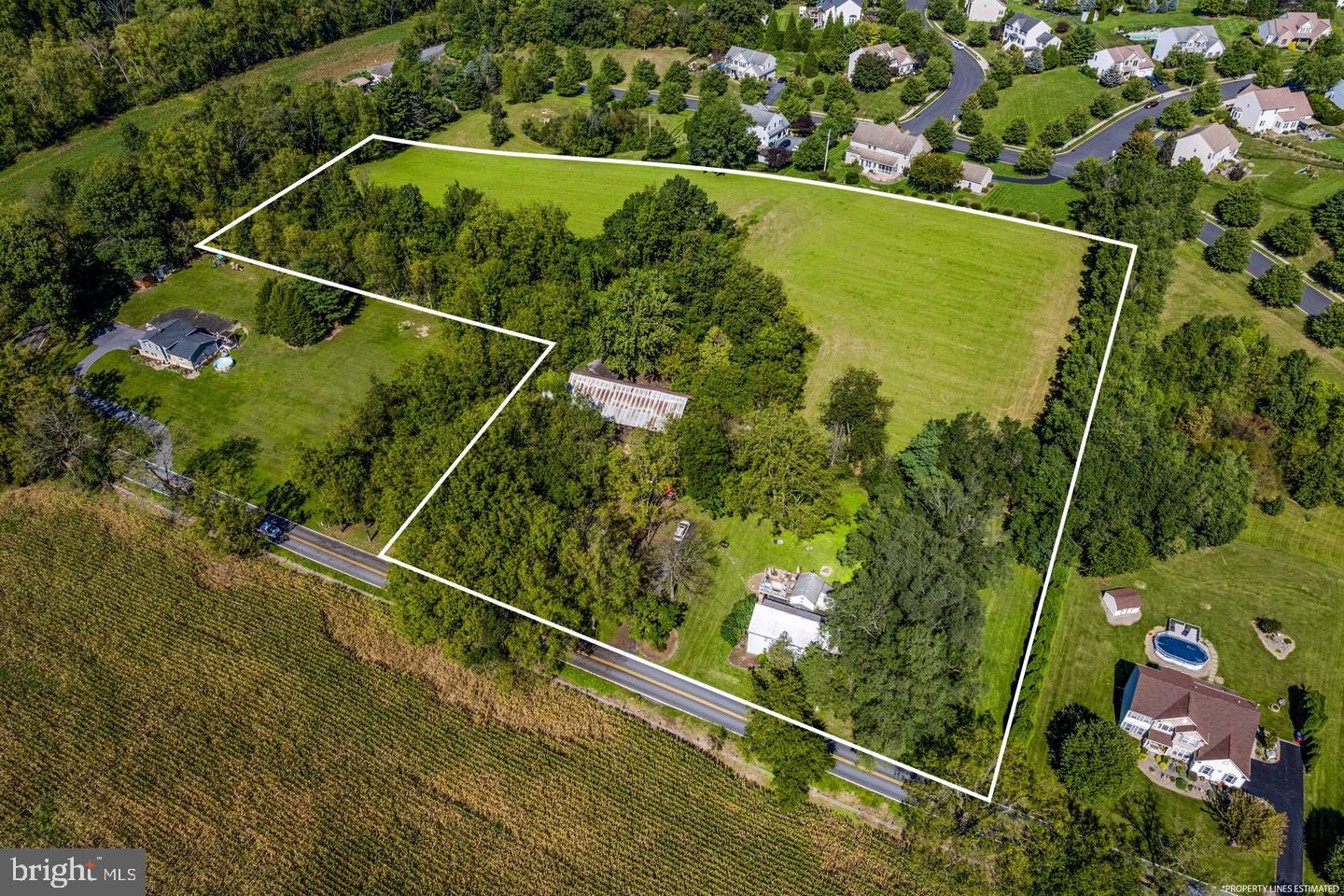 165 Point Rd, Wernersville, PA 19565 photo