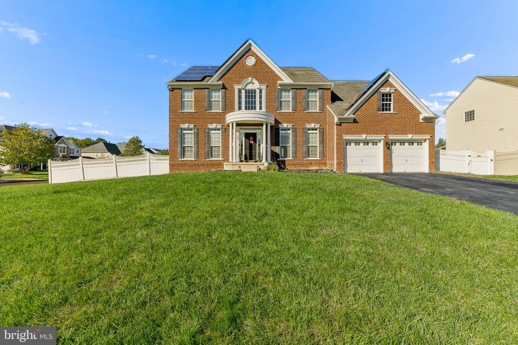 209 Buckingham Ct, Williamstown, NJ 08094
