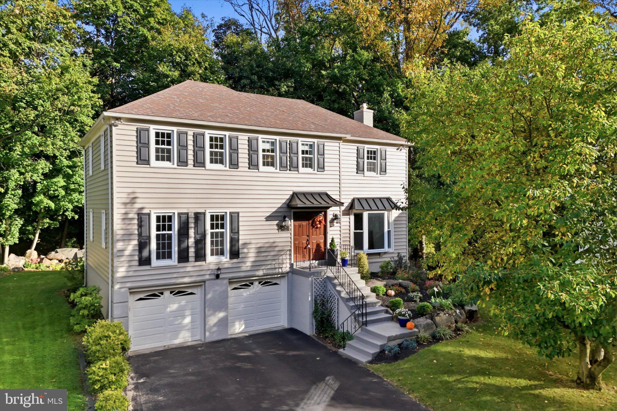 6 Harrow Cir, Wayne, PA 19087