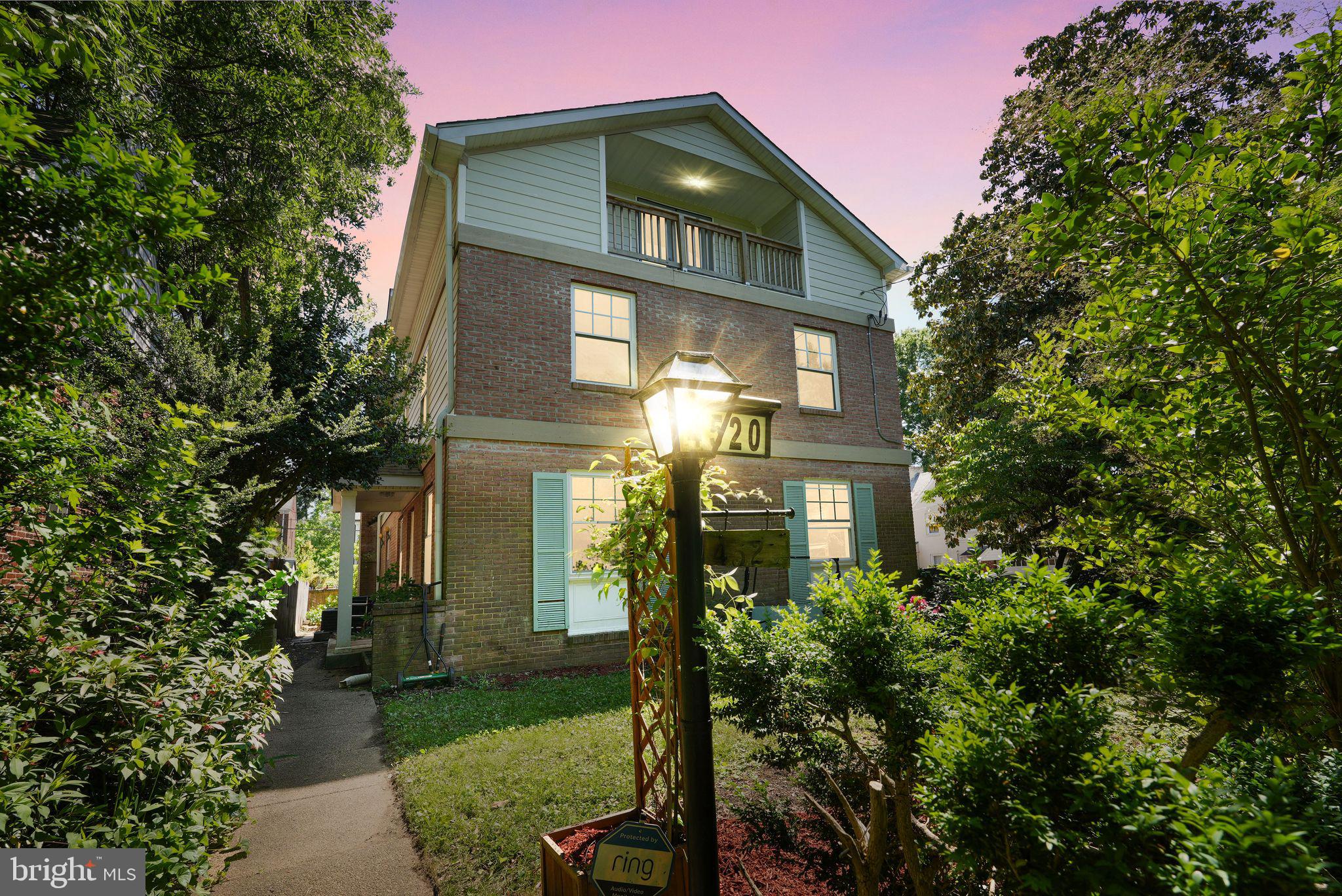 4520 Yuma St, Washington, DC 20016