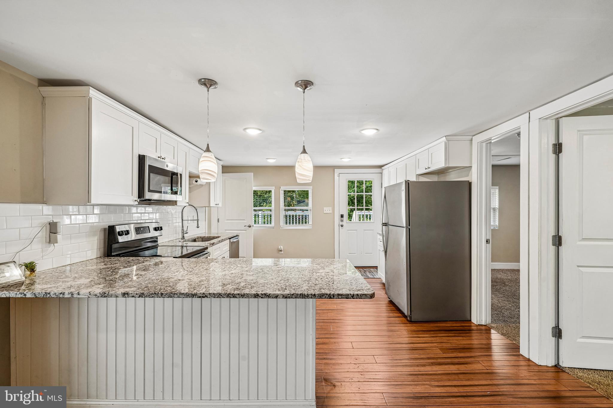 10 Maple Ln, Hainesport, NJ 08036