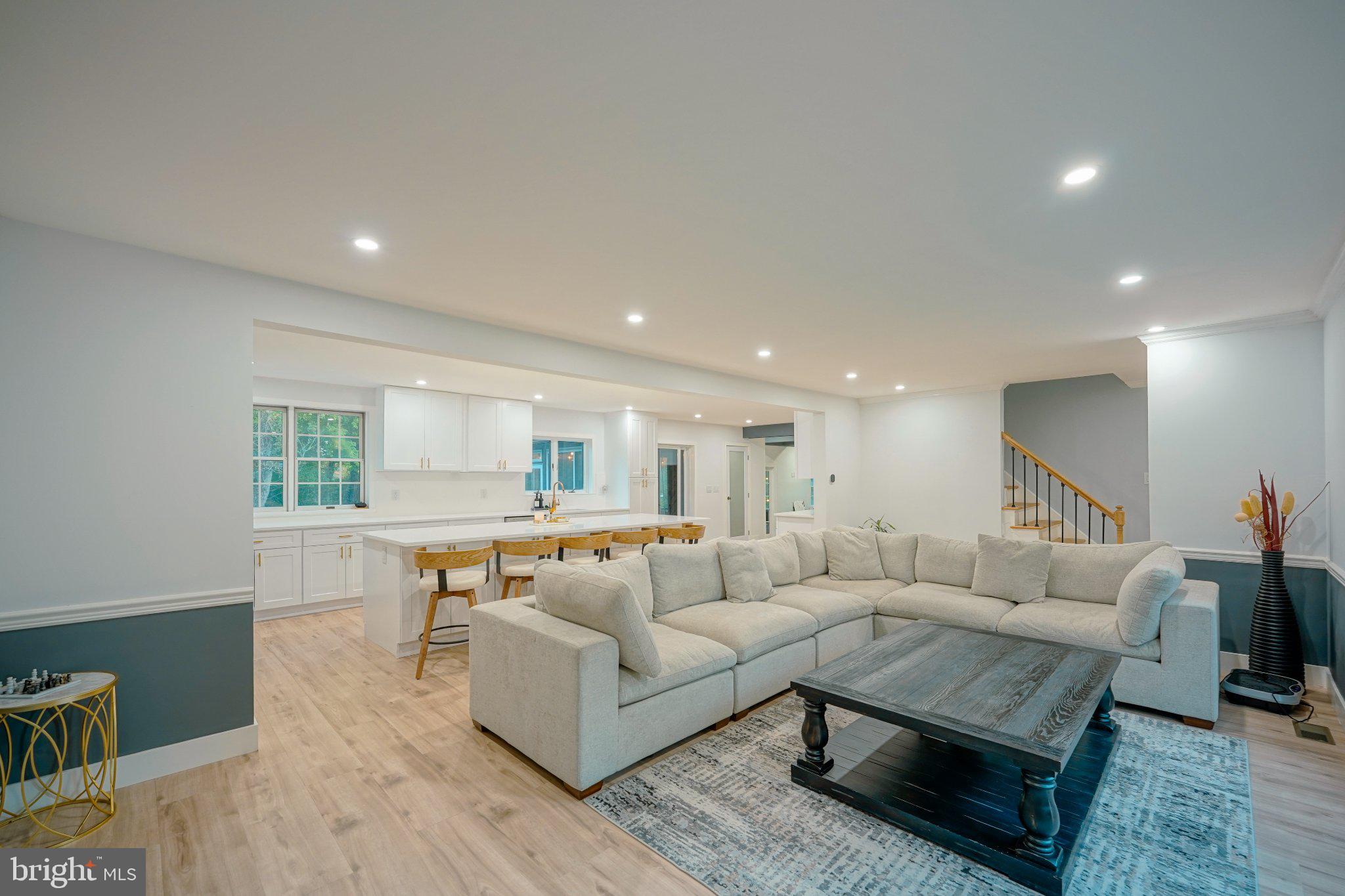 536 Perry Dr, Mount Laurel, NJ 08054 photo