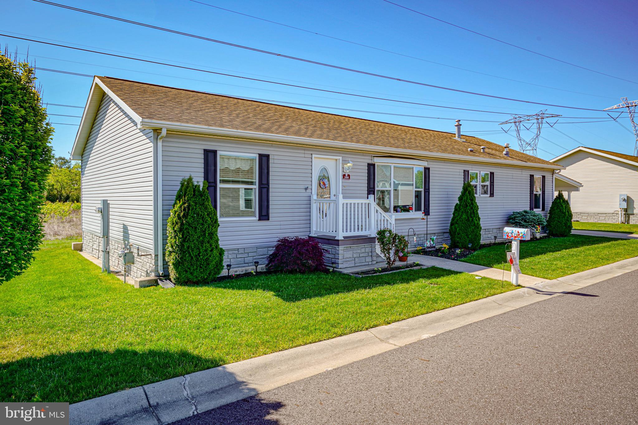 2080 Burlington Cir, Williamstown, NJ 08094 photo