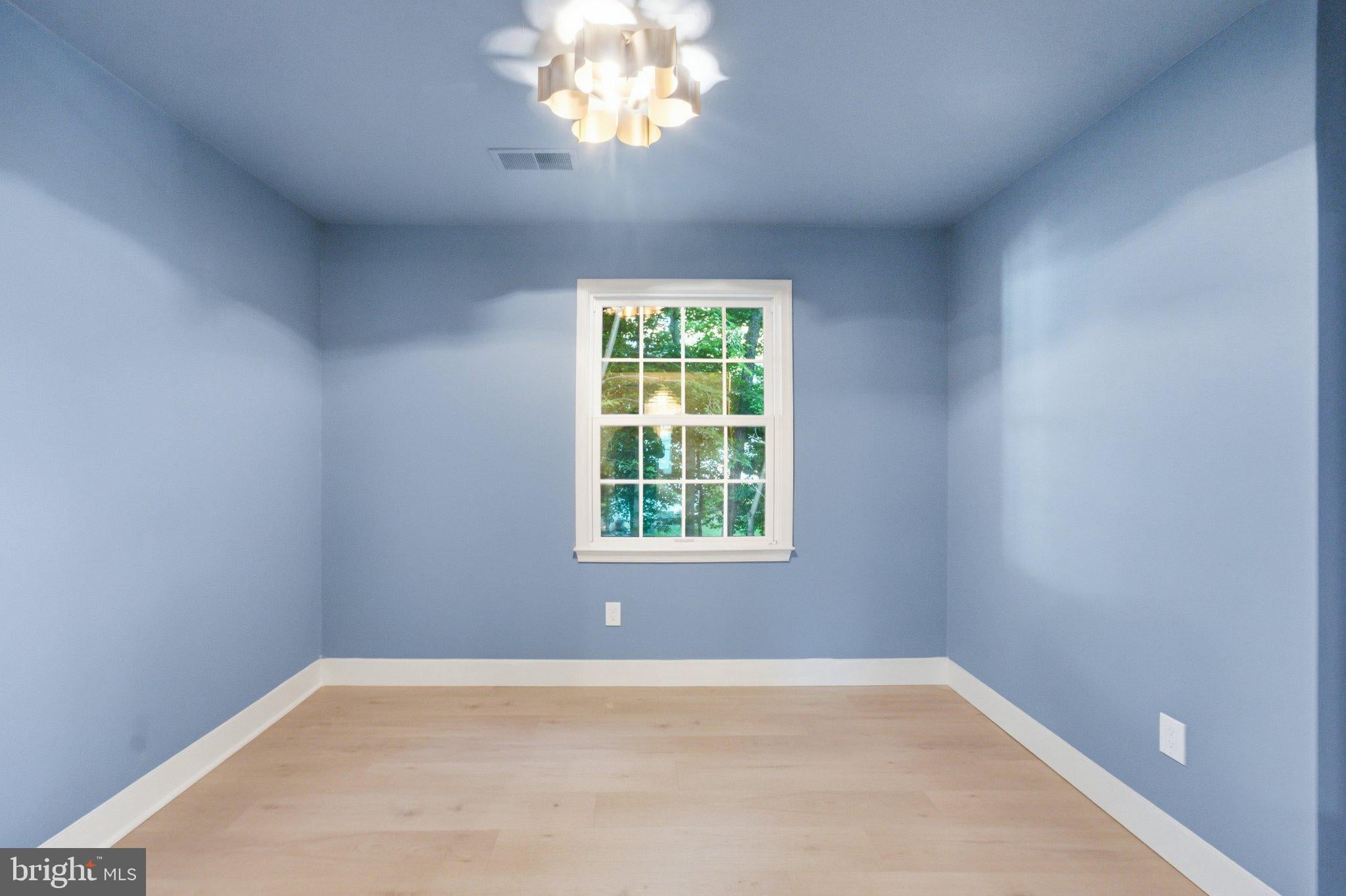 5032 King David Blvd, Annandale, VA 22003 photo