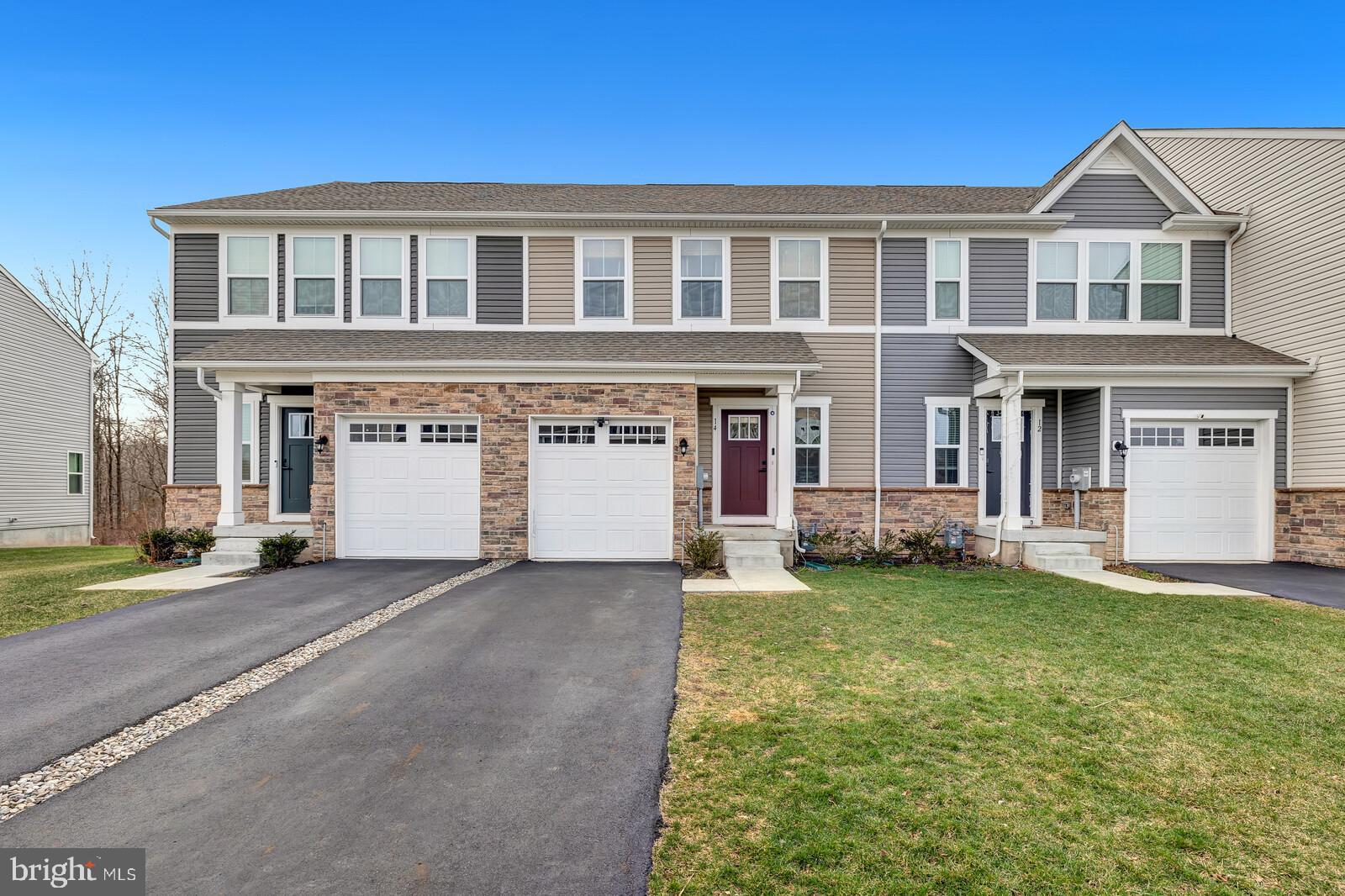 14 Pratt Ln, Lawrence Township, NJ 08648 photo