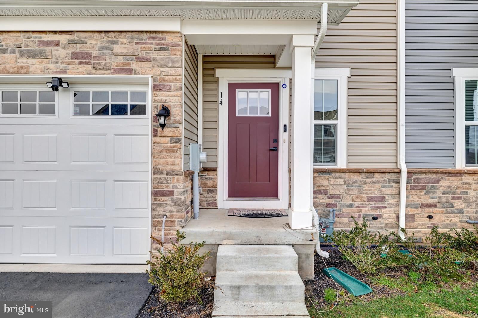 14 Pratt Ln, Lawrence Township, NJ 08648 photo