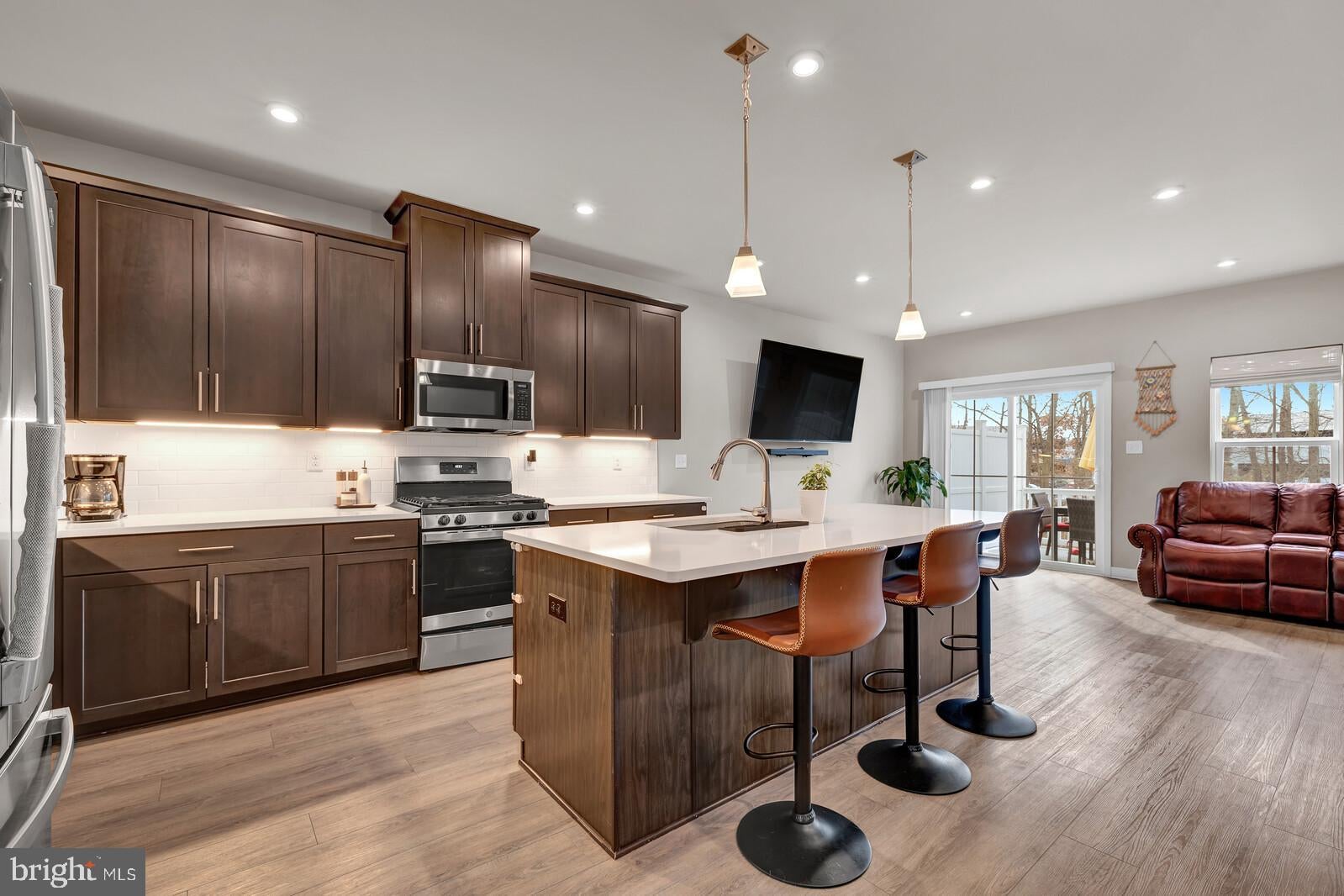 14 Pratt Ln, Lawrence Township, NJ 08648 photo