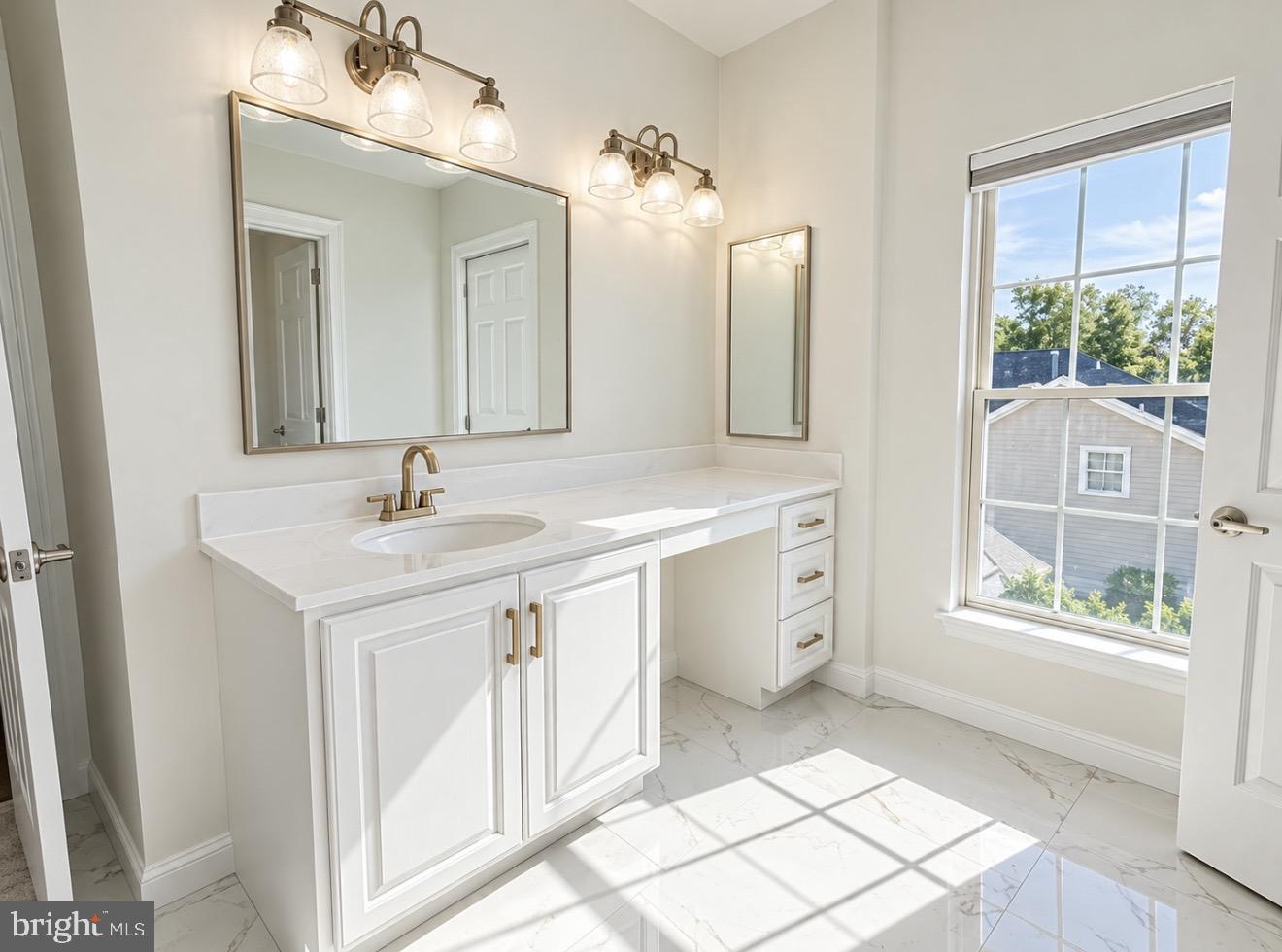 5208 Trotters Glen Dr, Upper Marlboro, MD 20772 photo
