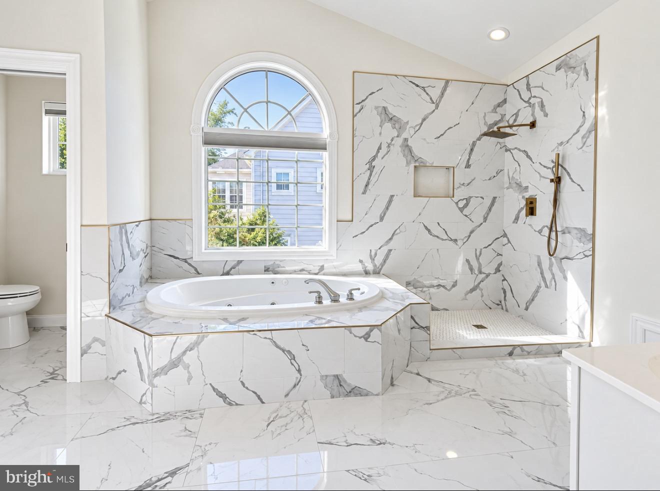 5208 Trotters Glen Dr, Upper Marlboro, MD 20772 photo