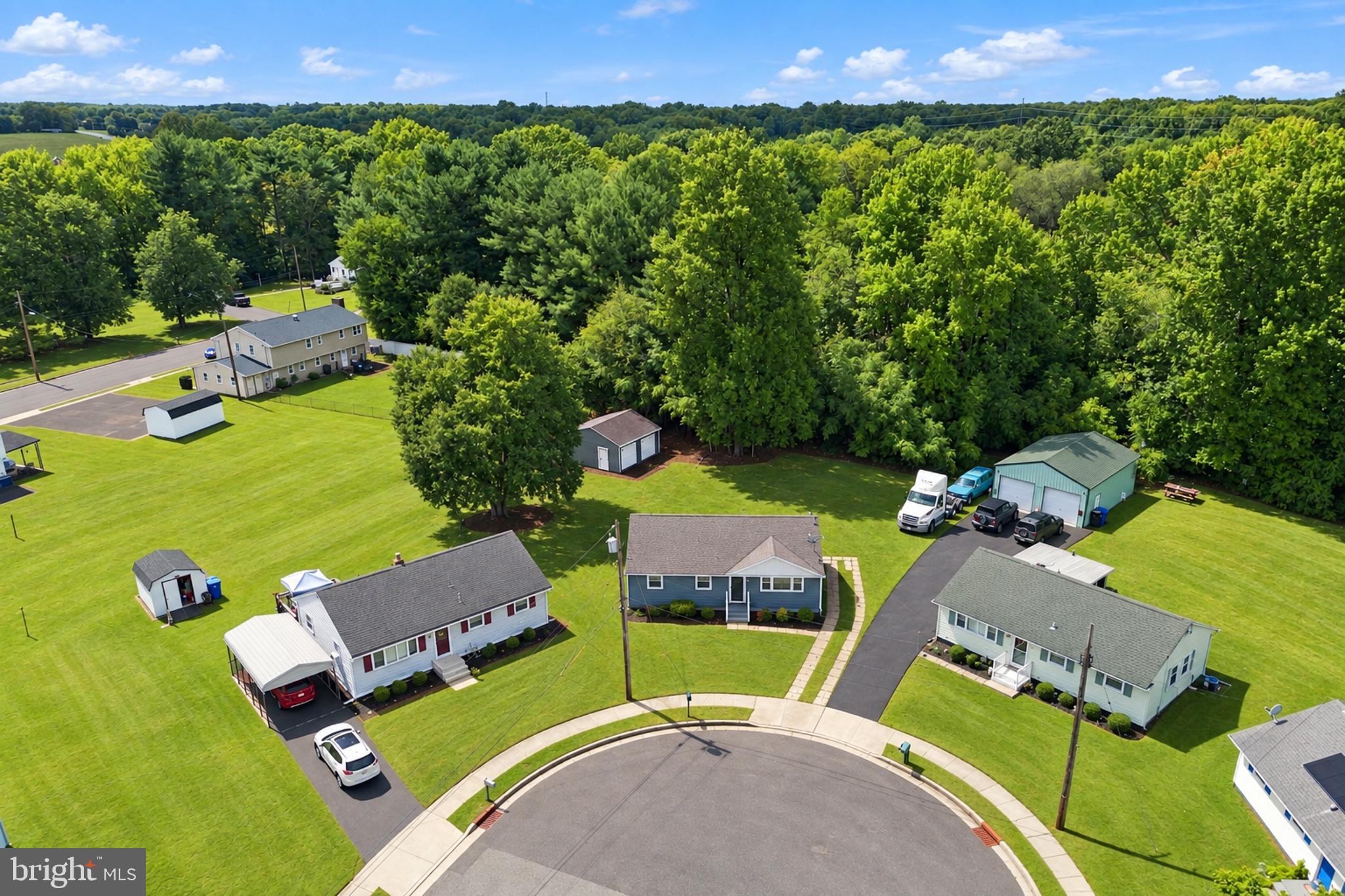 20 Donna Dr, Pedricktown, NJ 08067