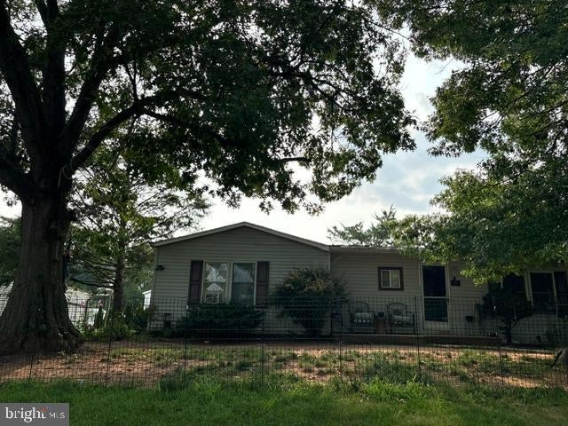 15 Bill Dr, Denver, PA 17517 photo