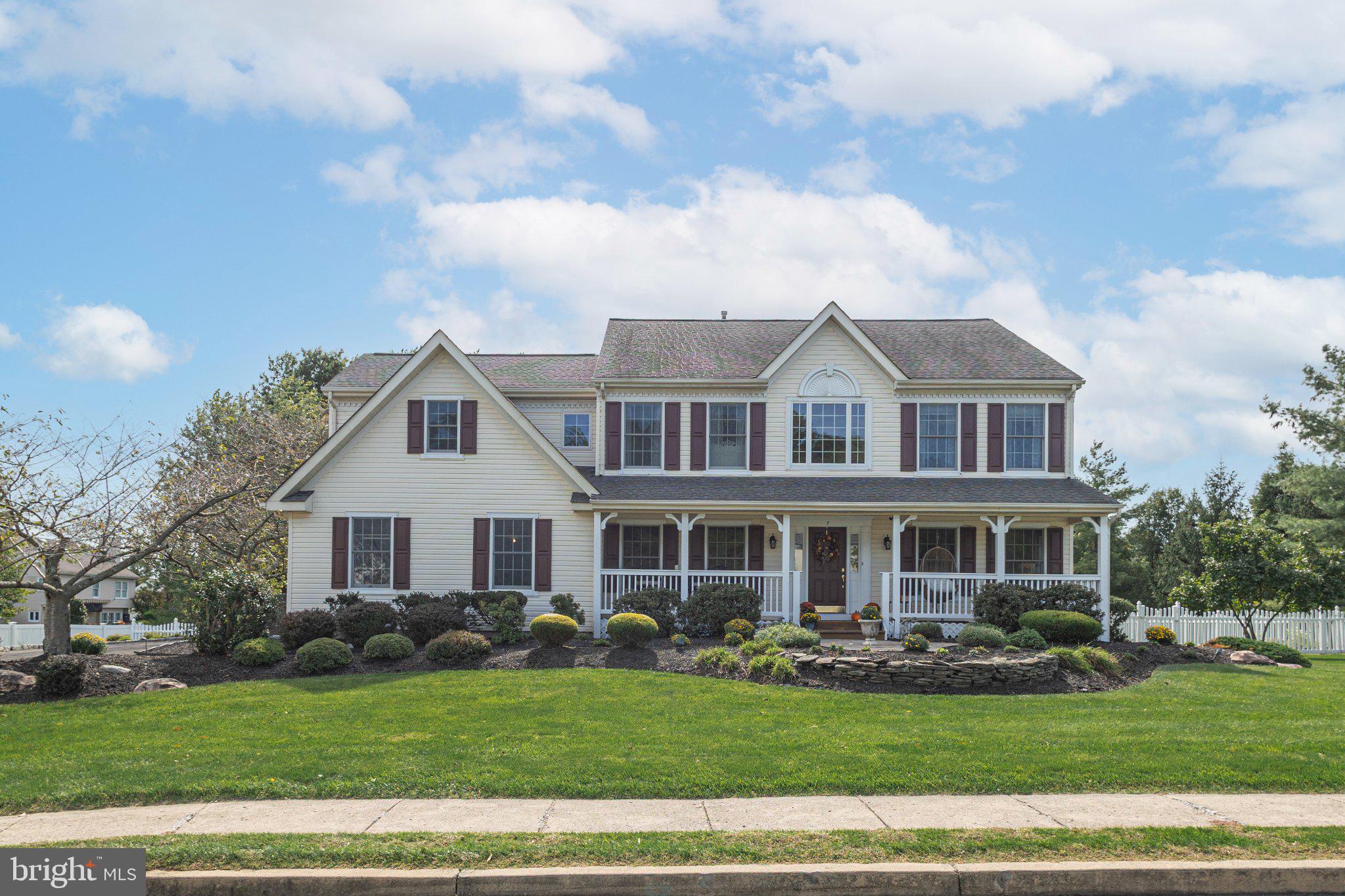 7 Mustang Ct, Southampton, PA 18966