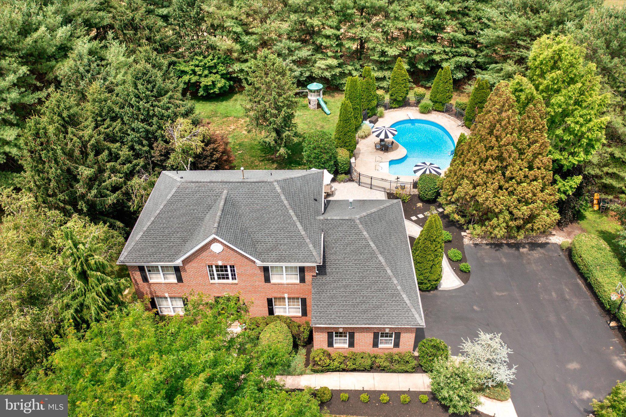 65 Cliffwood Dr, Allentown, NJ 08501 photo