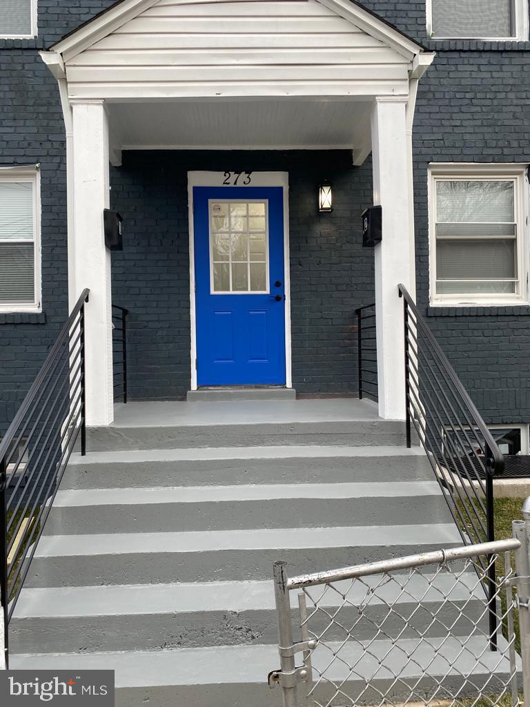 273 56th Pl, Washington, DC 20019