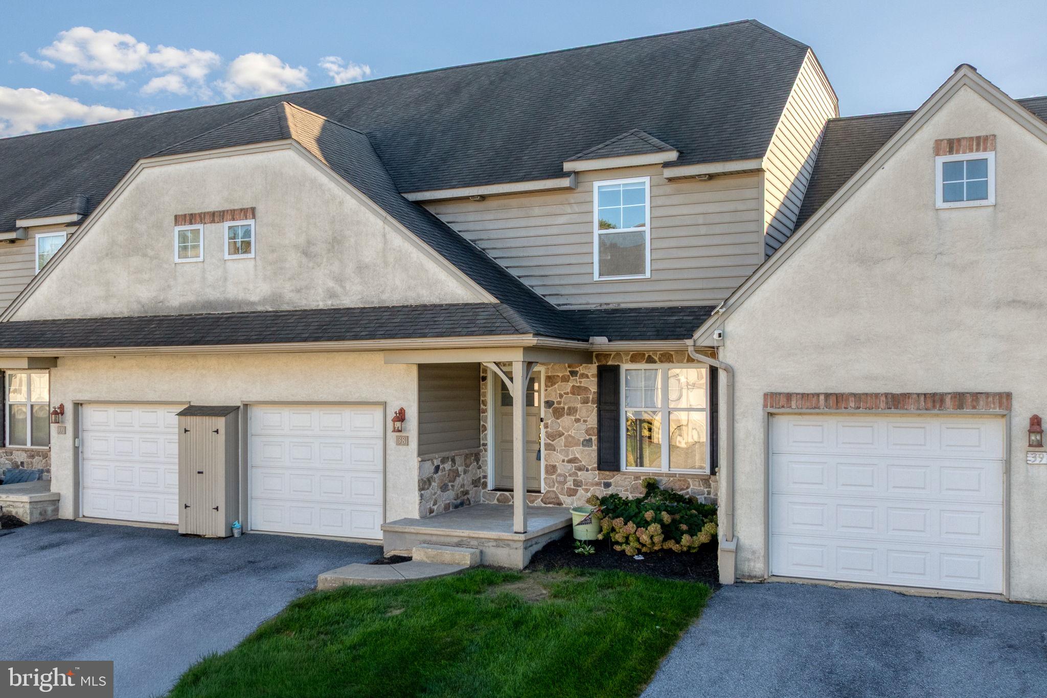 38 Toll Gate Sta, Lancaster, PA 17601 photo