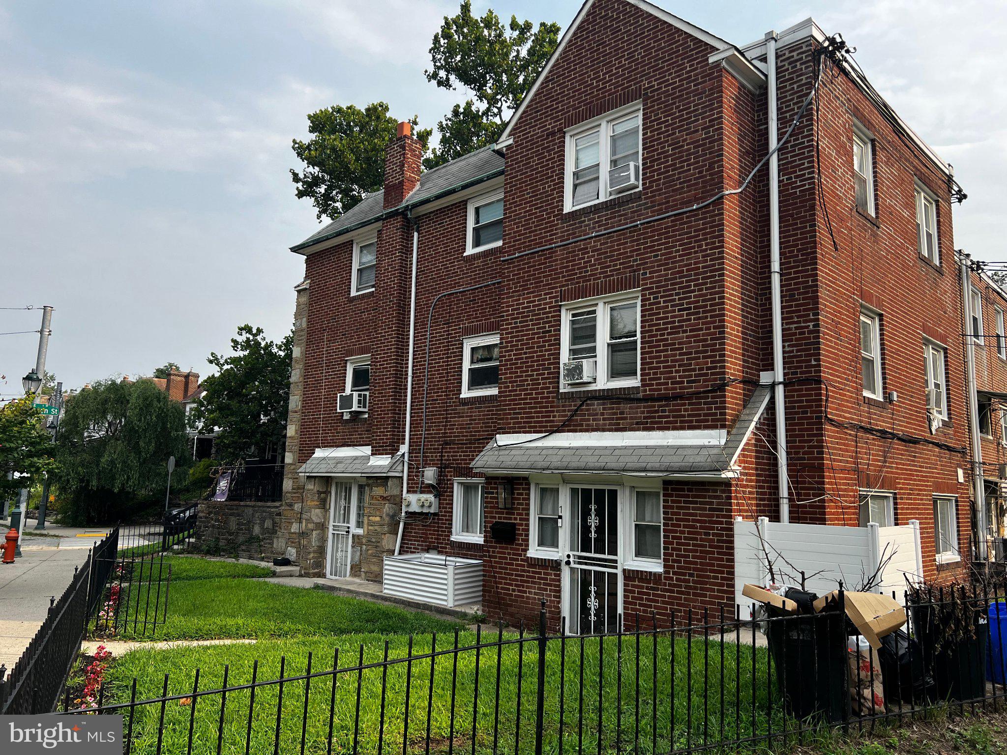 2 E Mcpherson St, Philadelphia, PA 19119 photo
