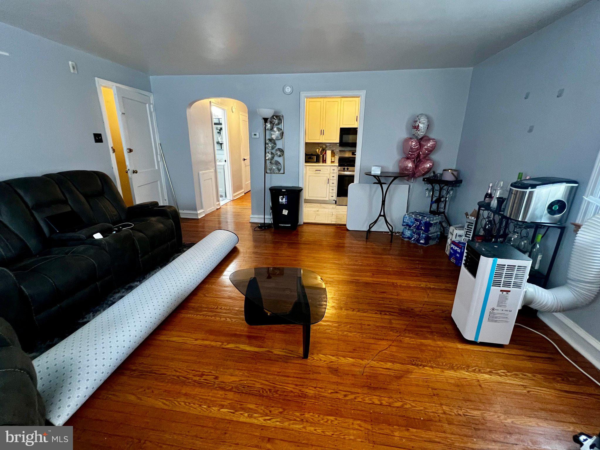 2 E Mcpherson St, Philadelphia, PA 19119 photo