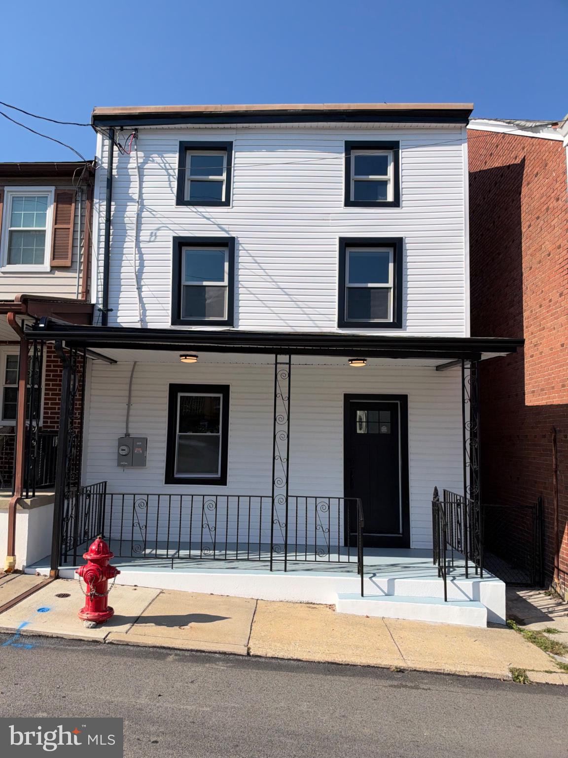 912 Center St, Bridgeport, PA 19405