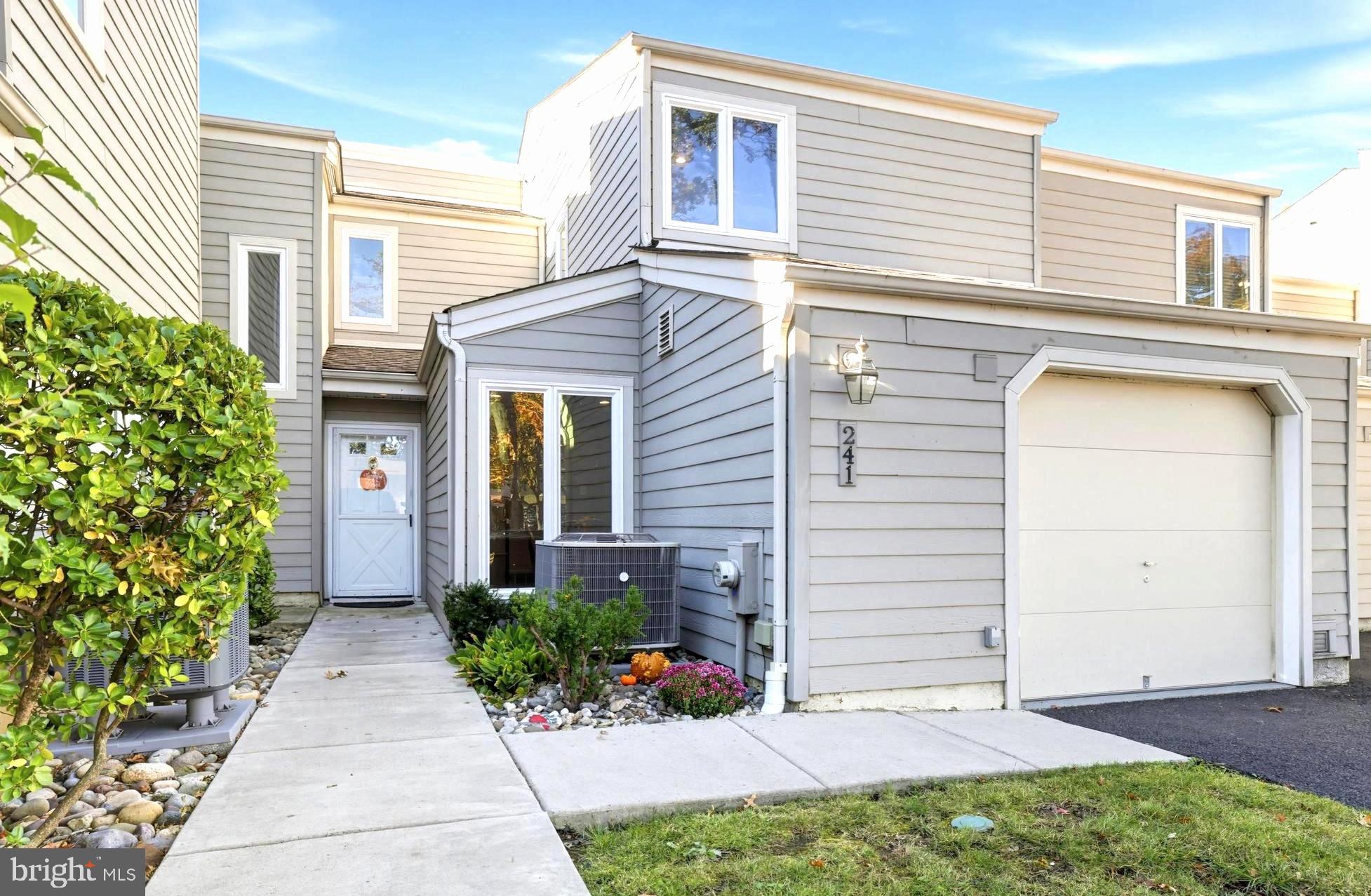 241 Hastings Ct, Doylestown, PA 18901