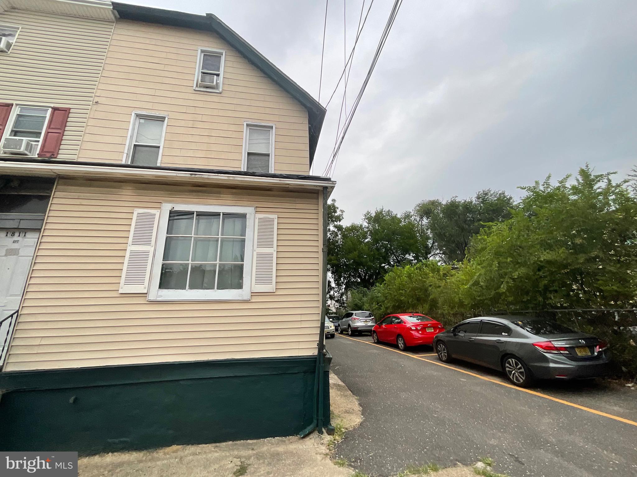 1811 River Ave, Camden, NJ 08105 photo