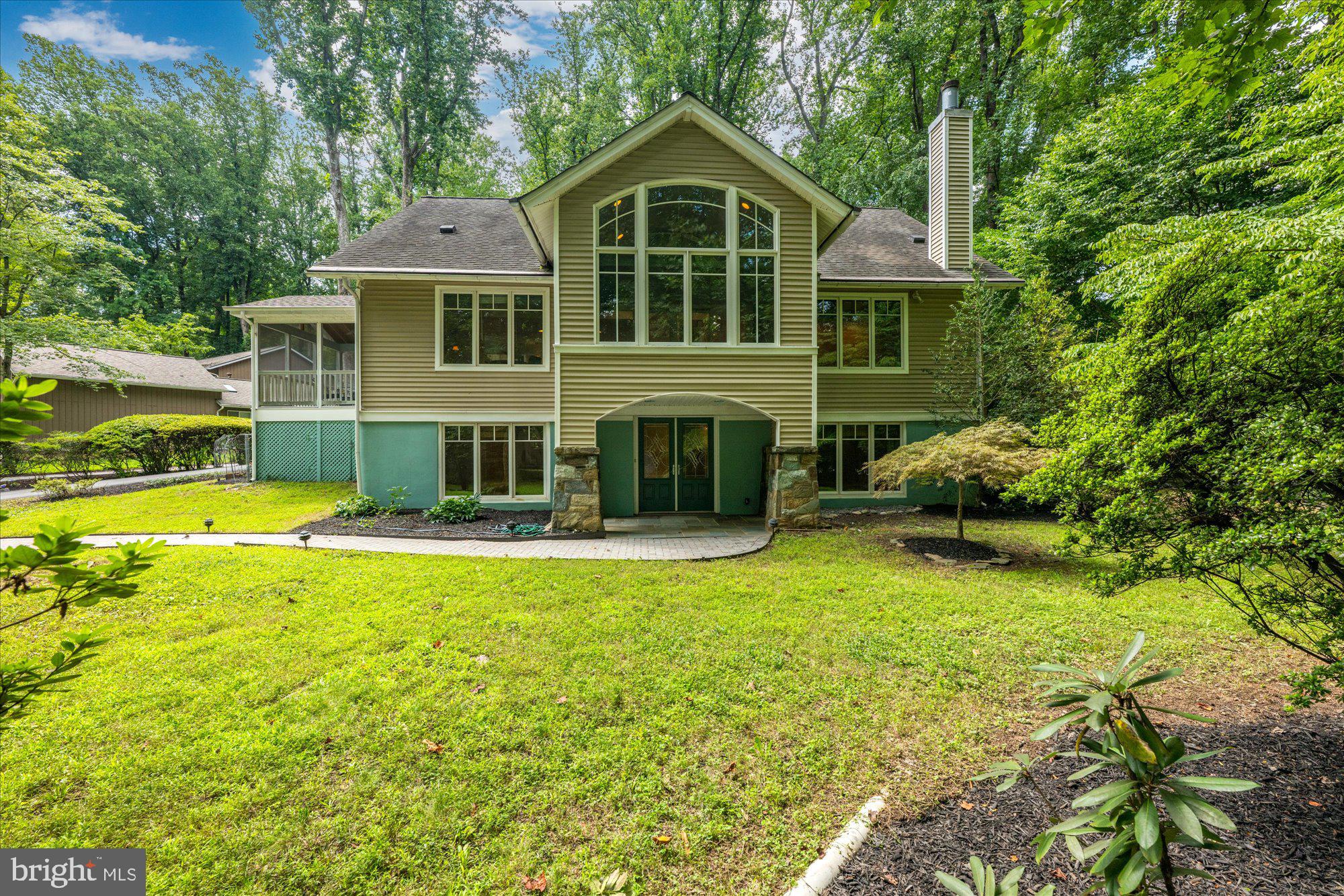 9328 Garden Ct, Potomac, MD 20854 photo